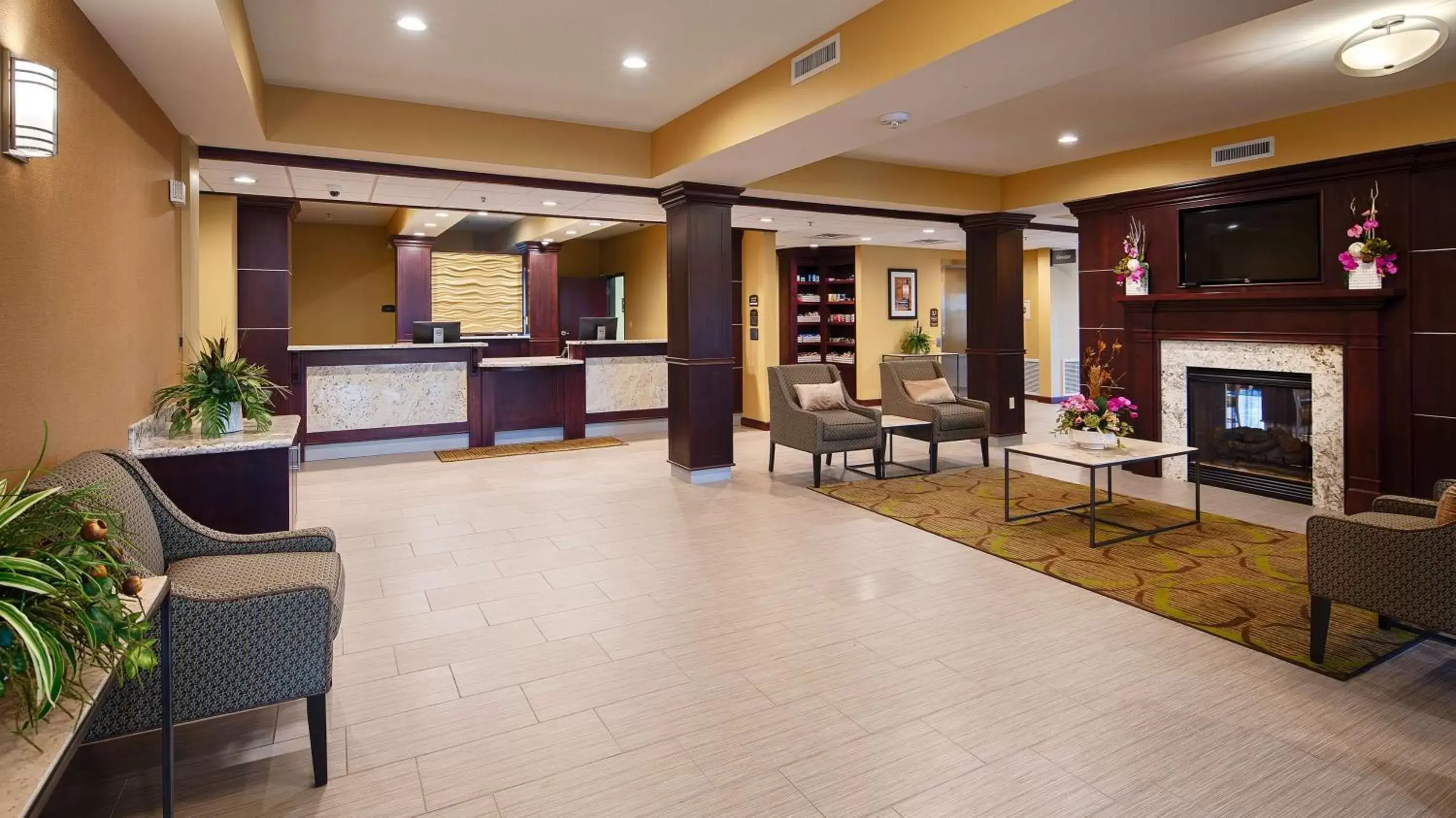 Lobby or reception in Best Western Plus New Orleans Airport Hotel