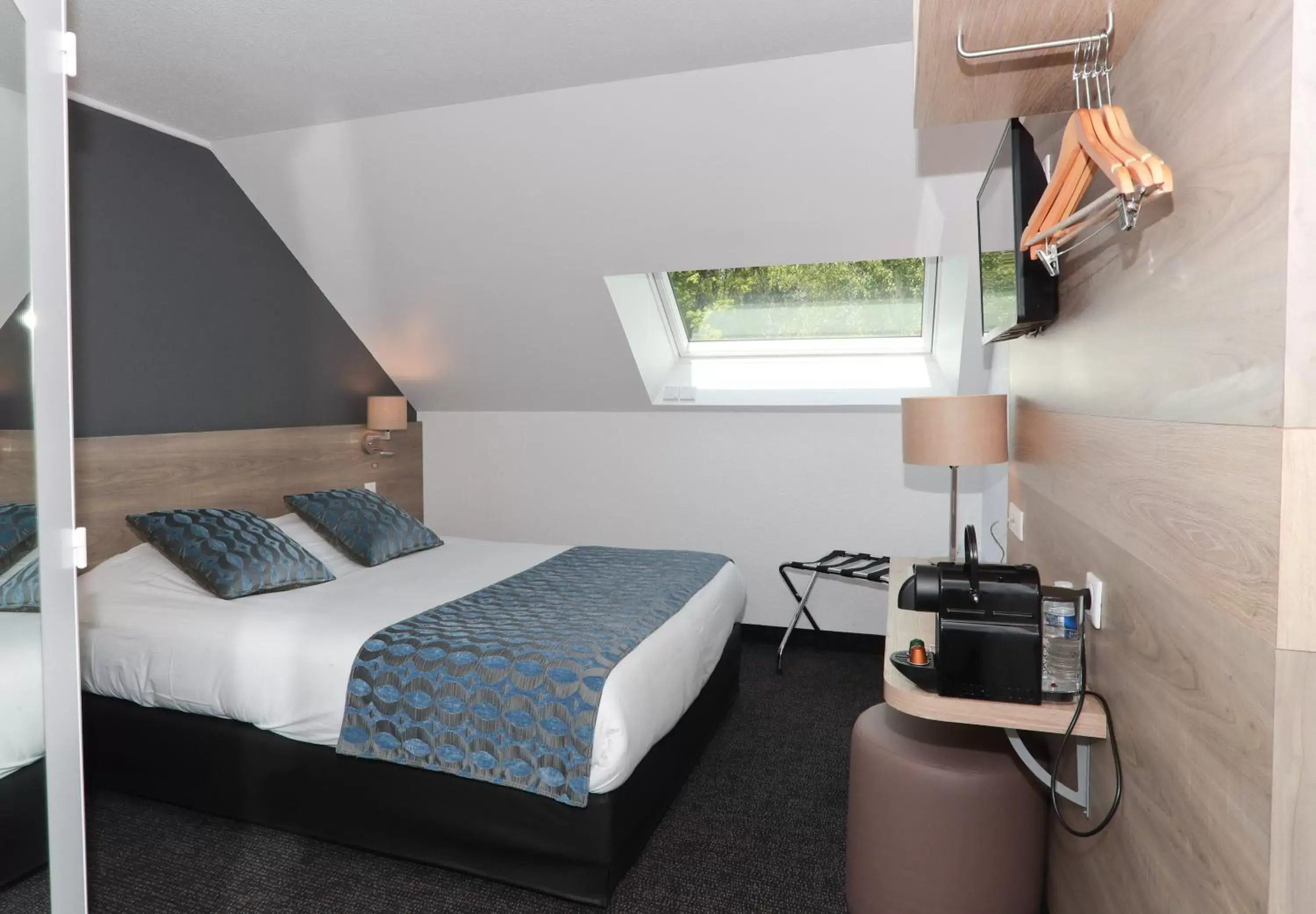 Bedroom, Bed in Sure Hotel by Best Western Limoges Sud