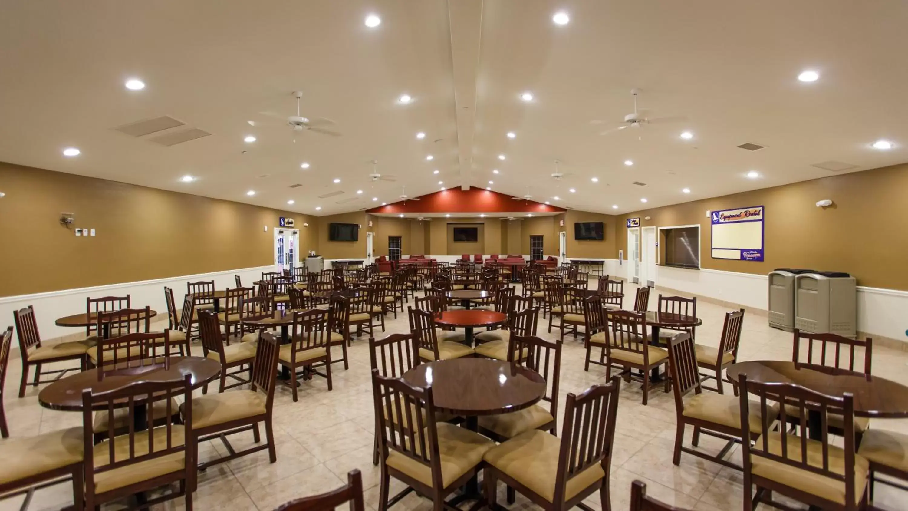 Meeting/conference room, Restaurant/Places to Eat in Holiday Inn Club Vacations - Orlando Breeze Resort, an IHG Hotel