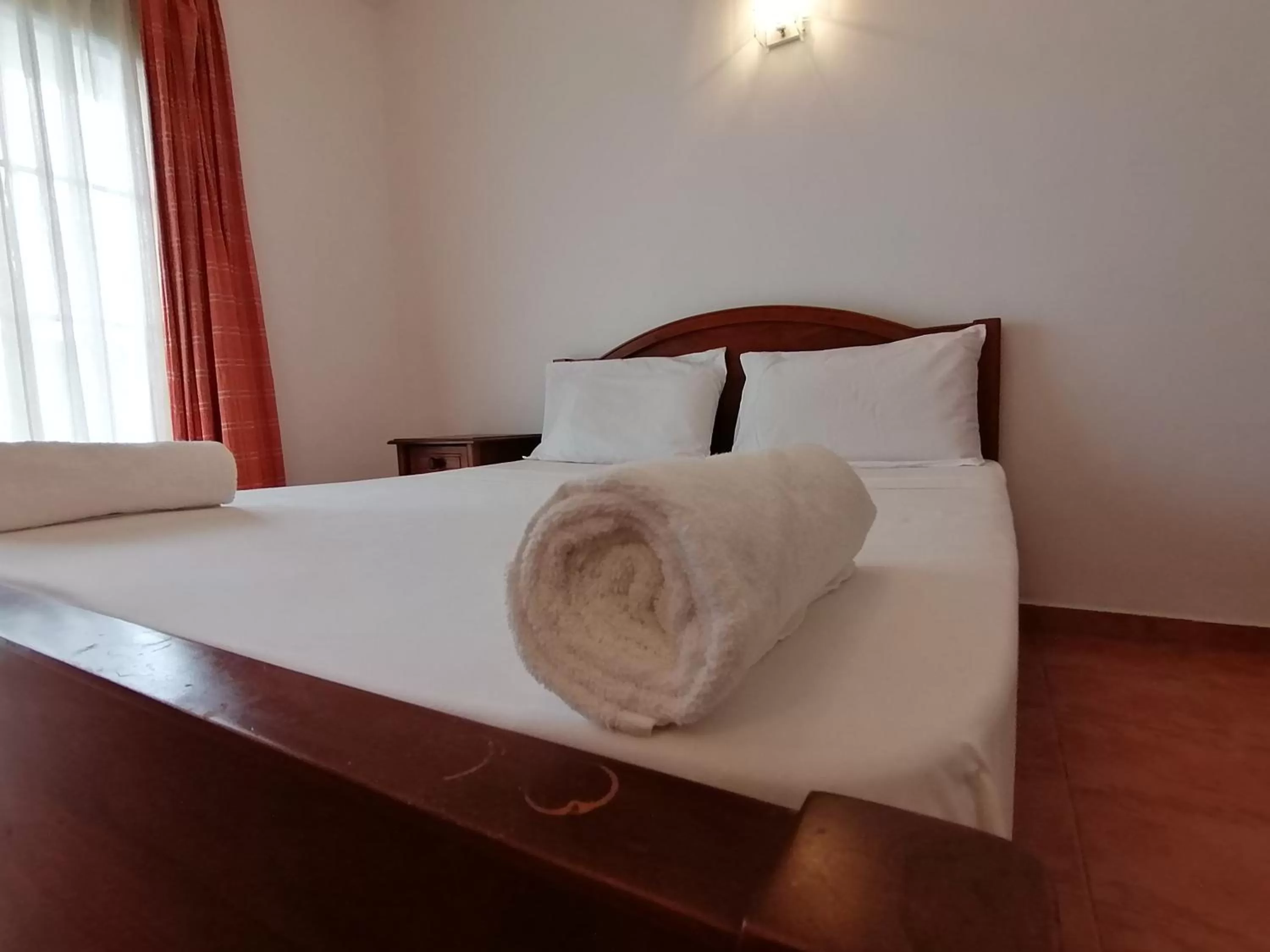 Bed in Kandy Unique Hotel