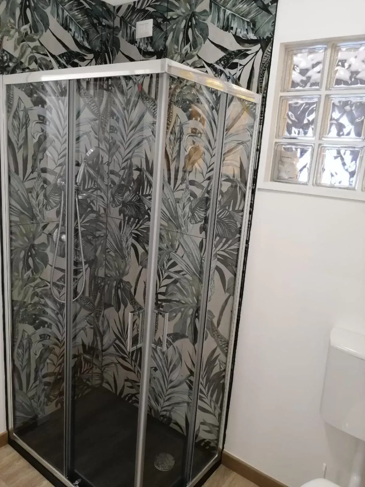 Shower, Bathroom in Casa Sticcadu