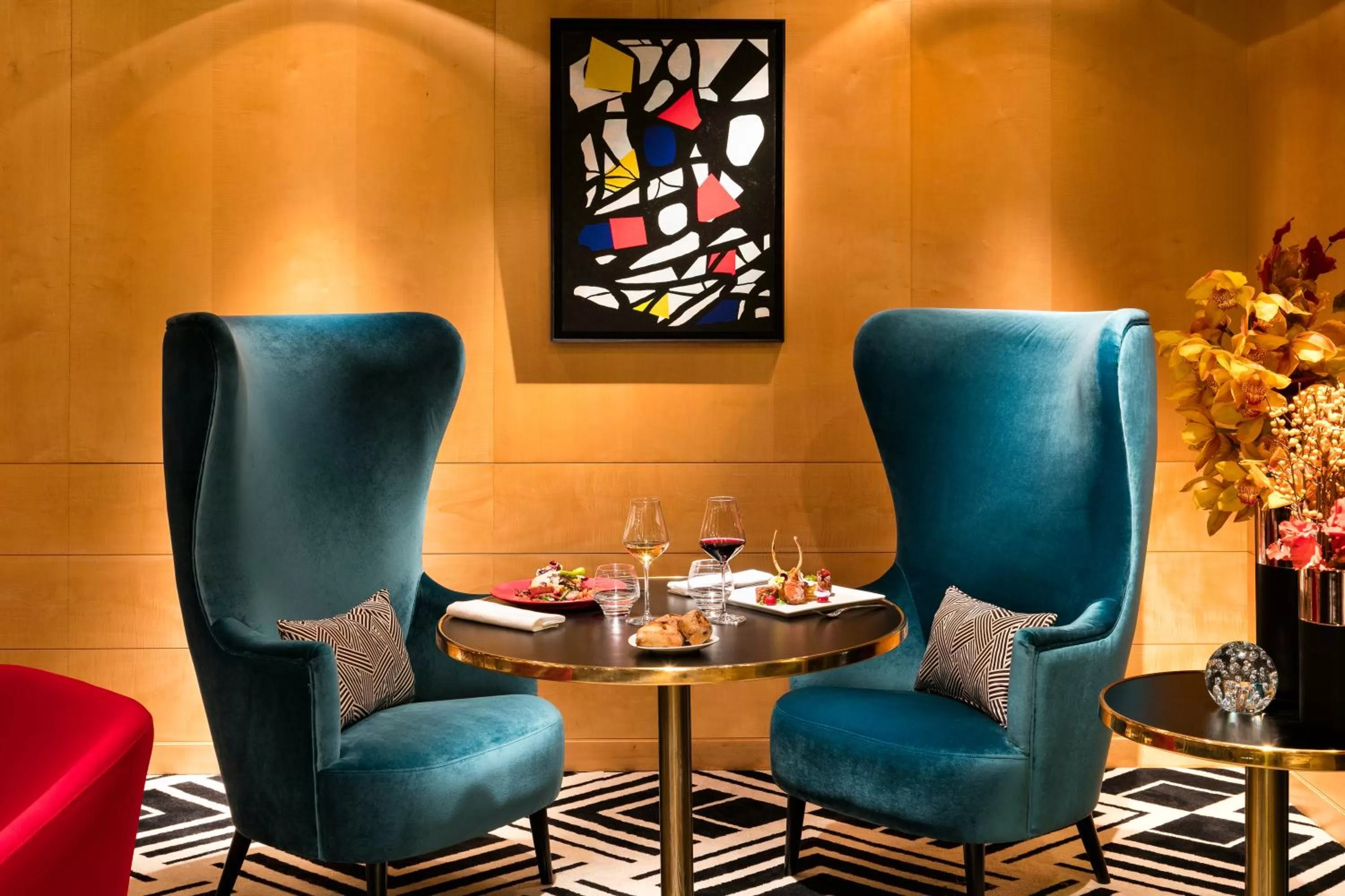 Restaurant/places to eat in Warwick Champs-Elysées Paris