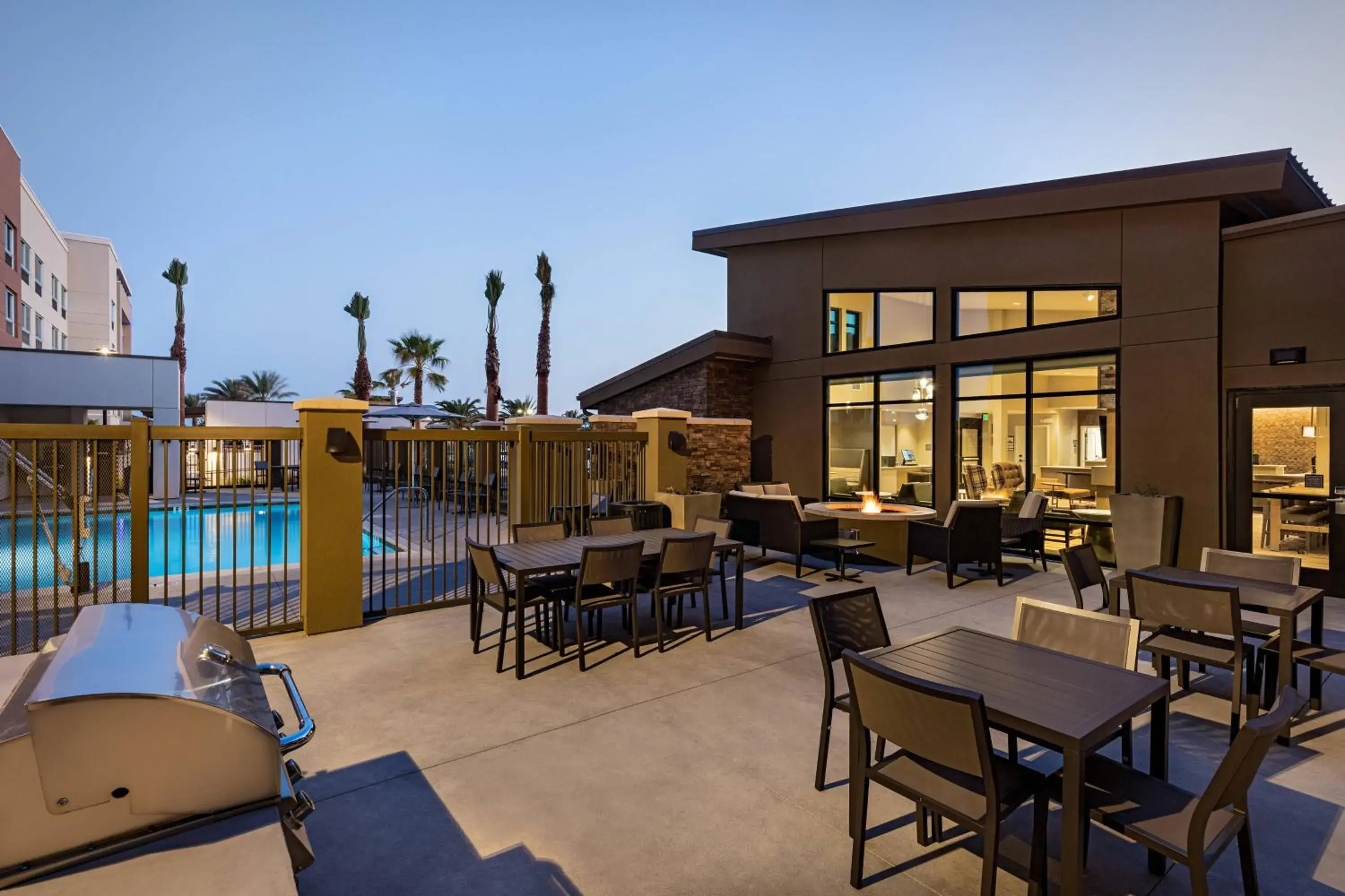 Property building, Restaurant/Places to Eat in Residence Inn Riverside Moreno Valley