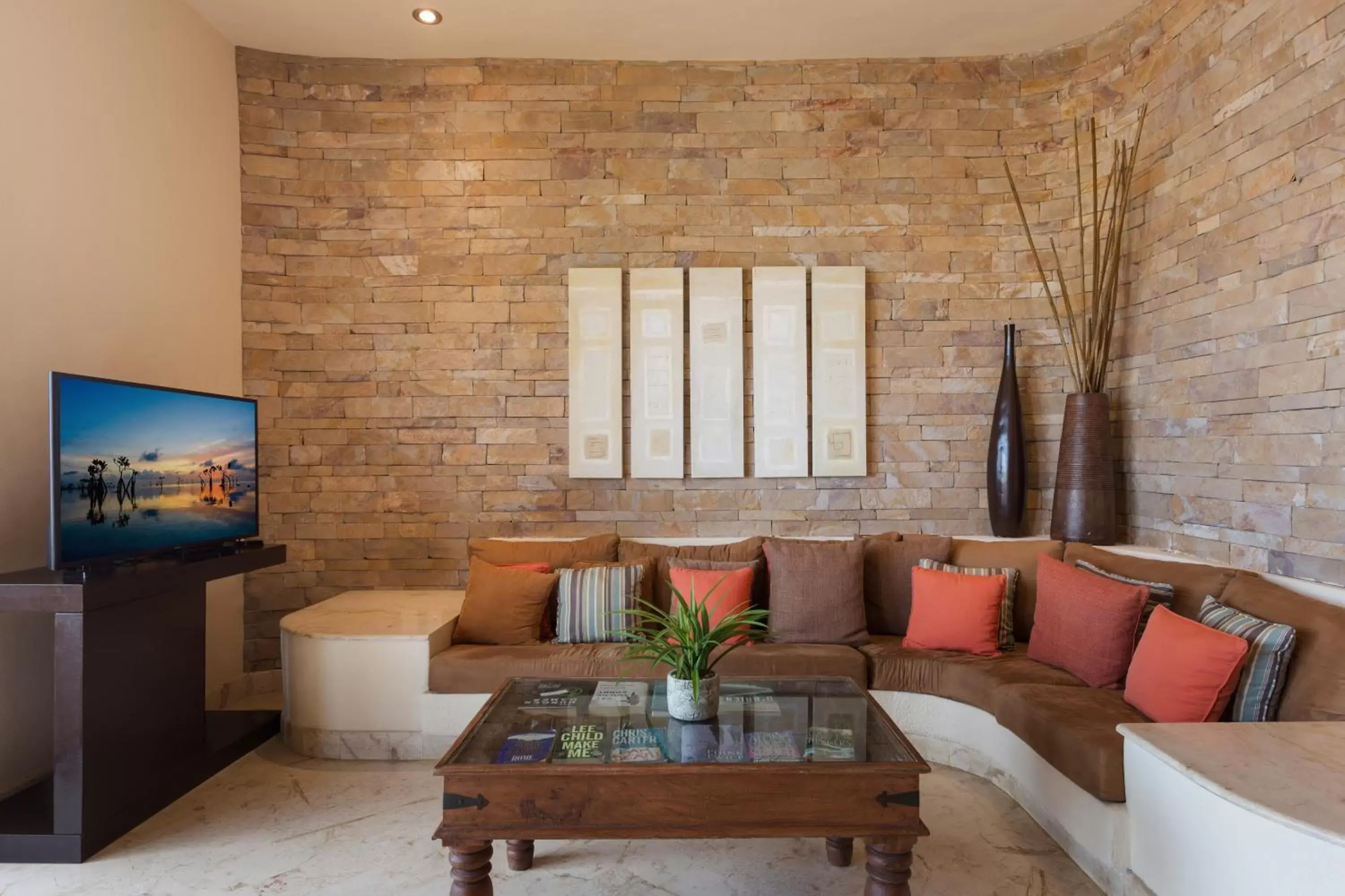 TV and multimedia, Seating Area in Porto Playa Condo Hotel and Beach Club
