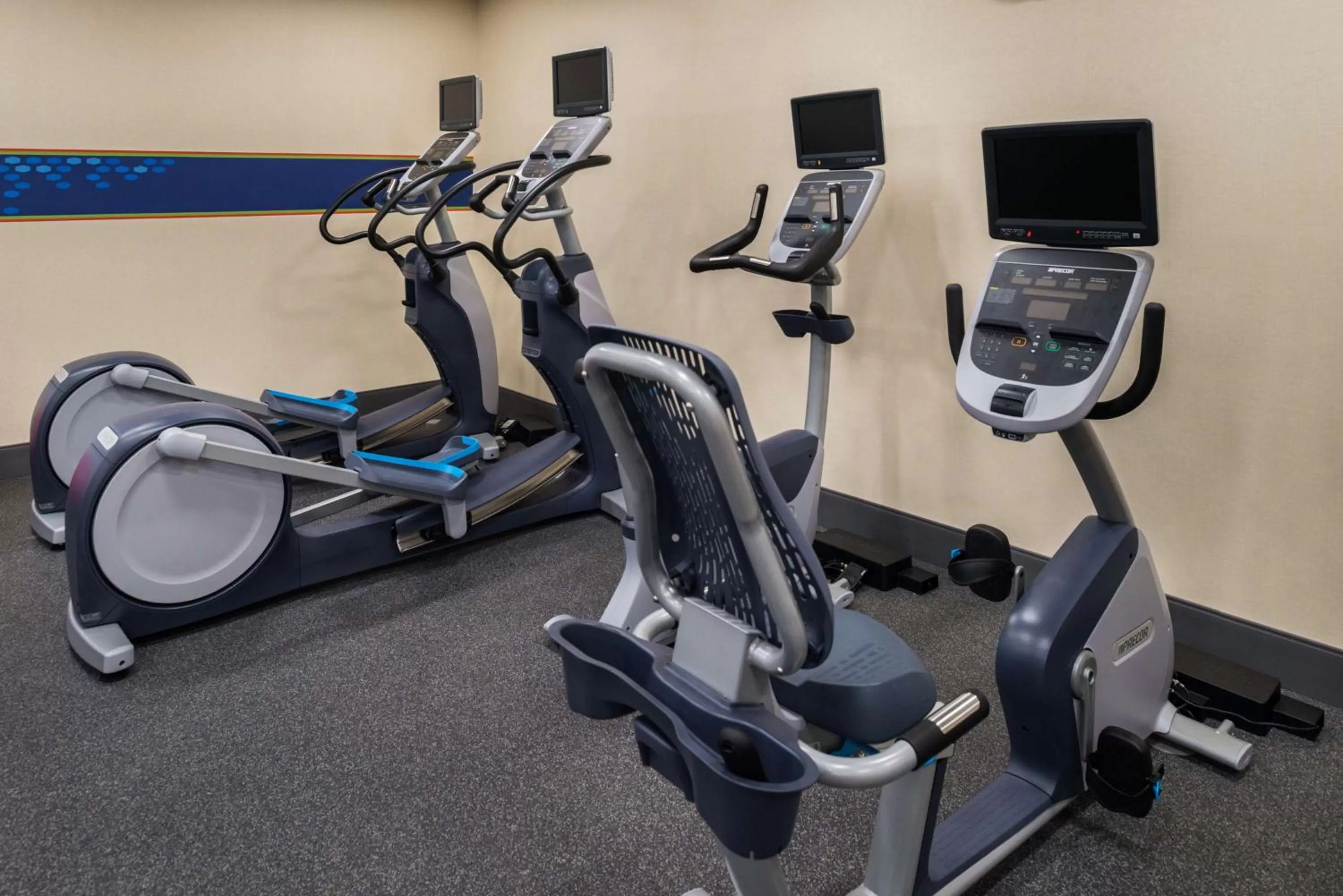 Fitness centre/facilities in Hampton Inn & Suites Wixom/Novi/Detroit, Mi