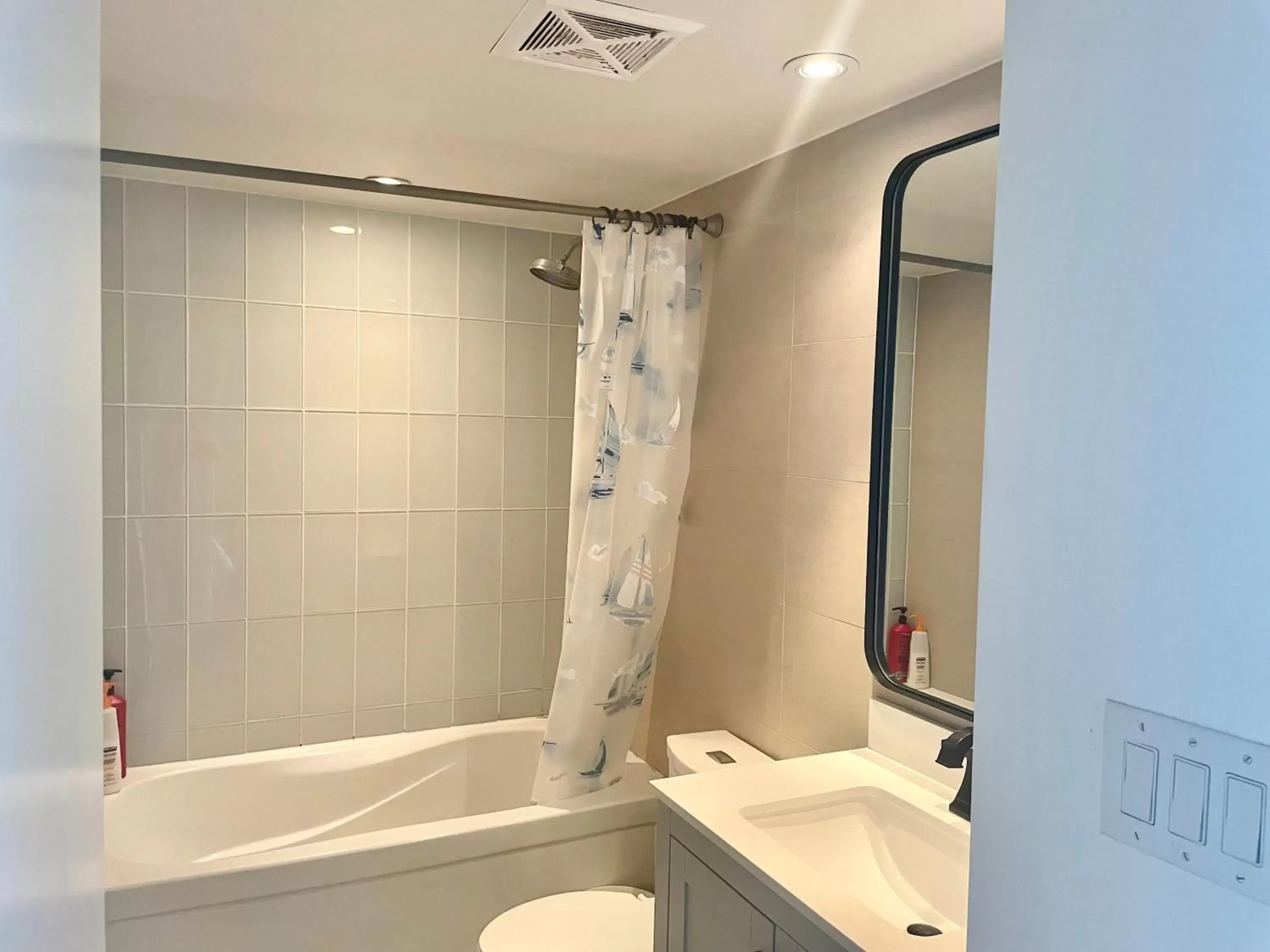 Bath, Bathroom in Three BR Condo step to CN tower Rogers Center with Free parking