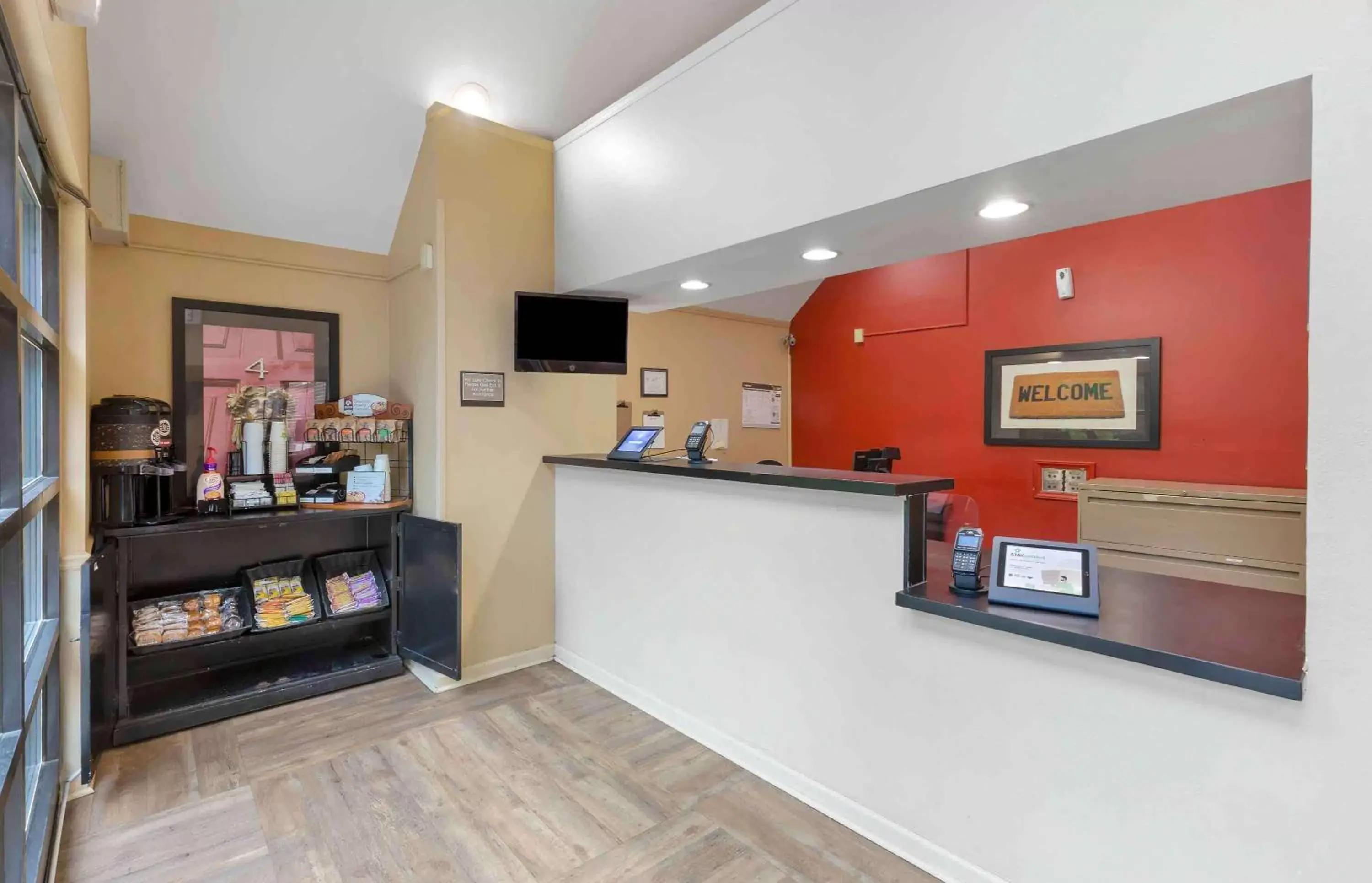 Lobby or reception, Lobby/Reception in Extended Stay America Suites - Raleigh - Cary - Harrison Ave