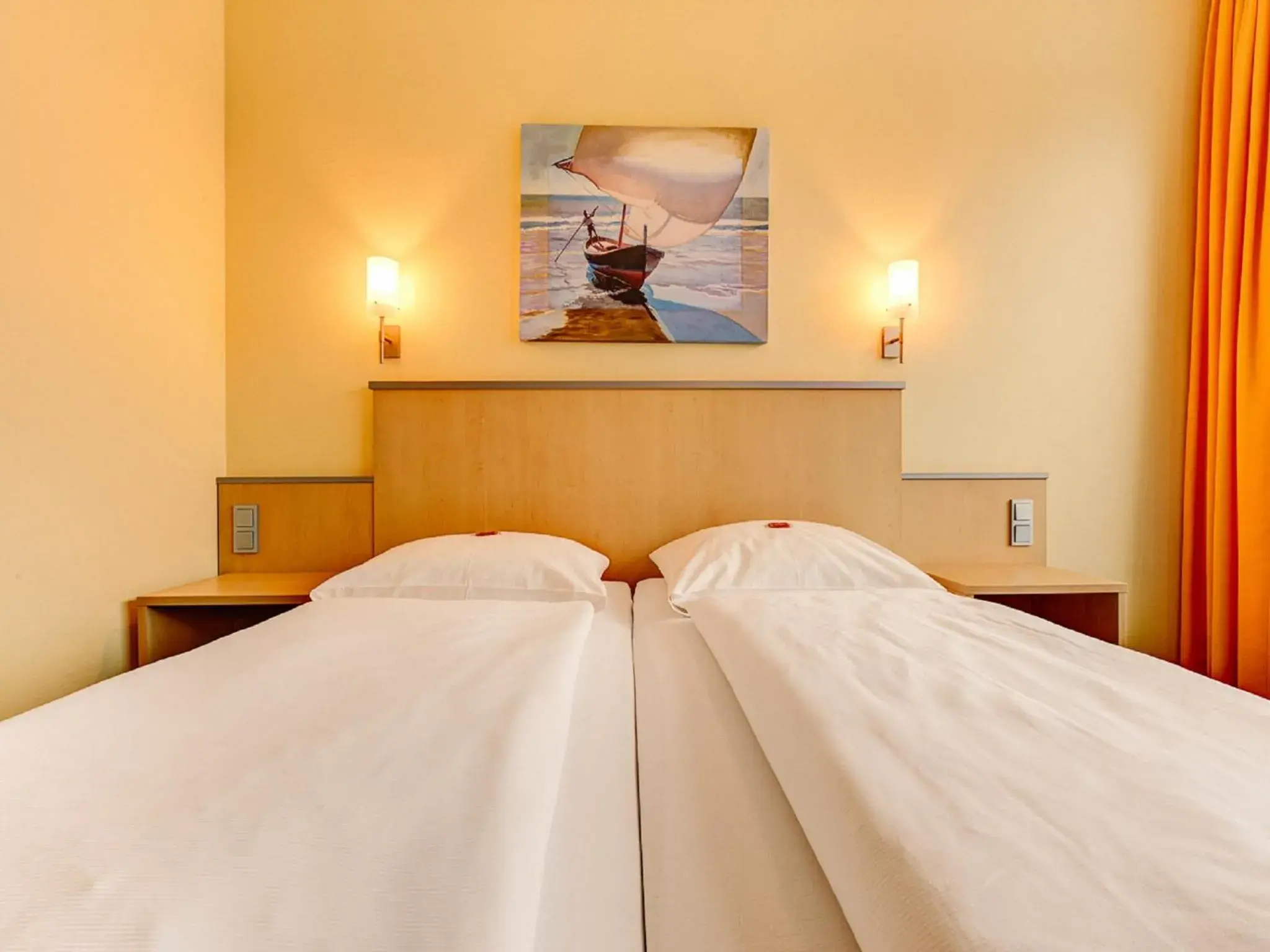 Bed, Room Photo in Bodensee Yachthotel Schattmaier