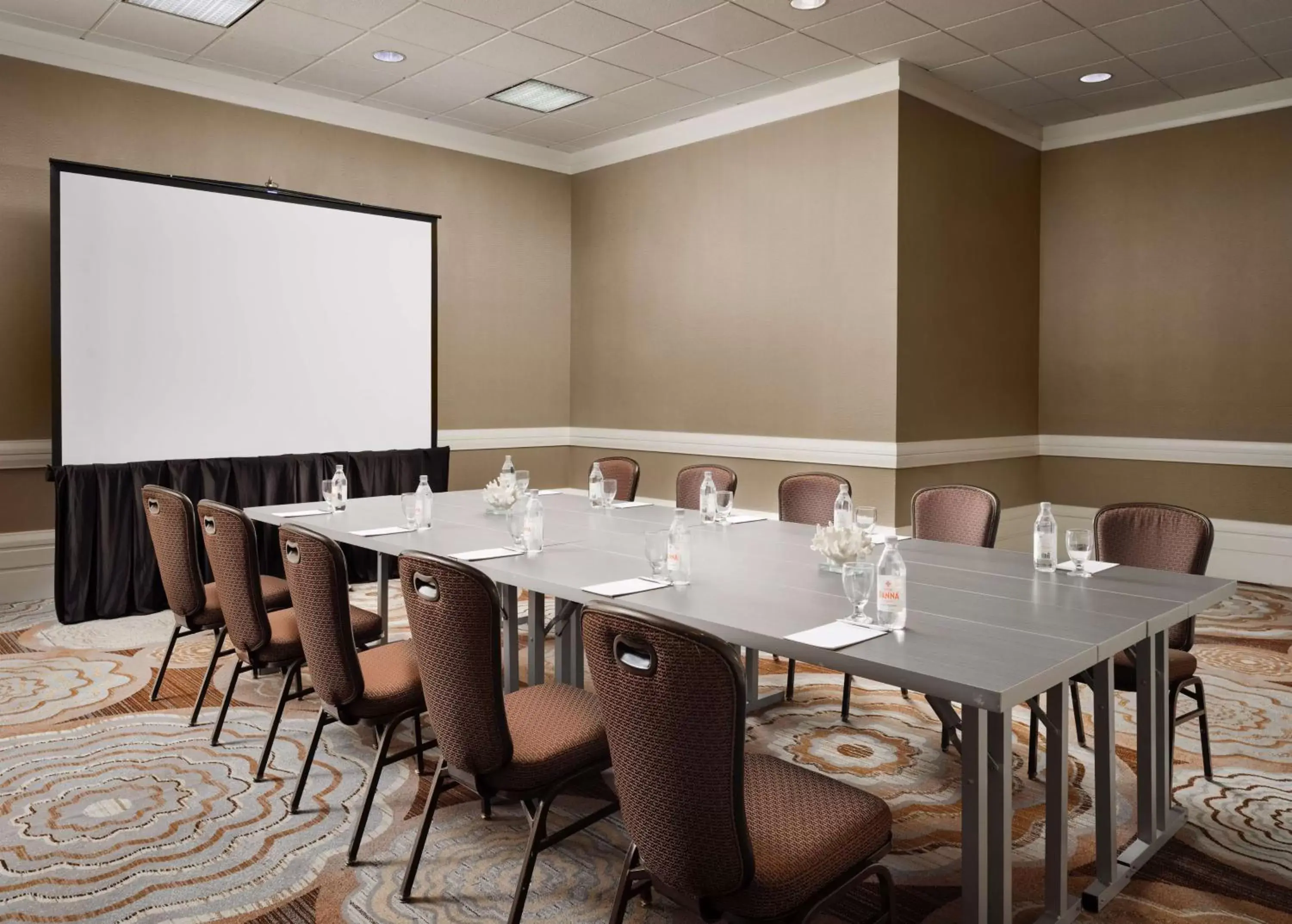 Meeting/conference room in Sonesta Redondo Beach and Marina