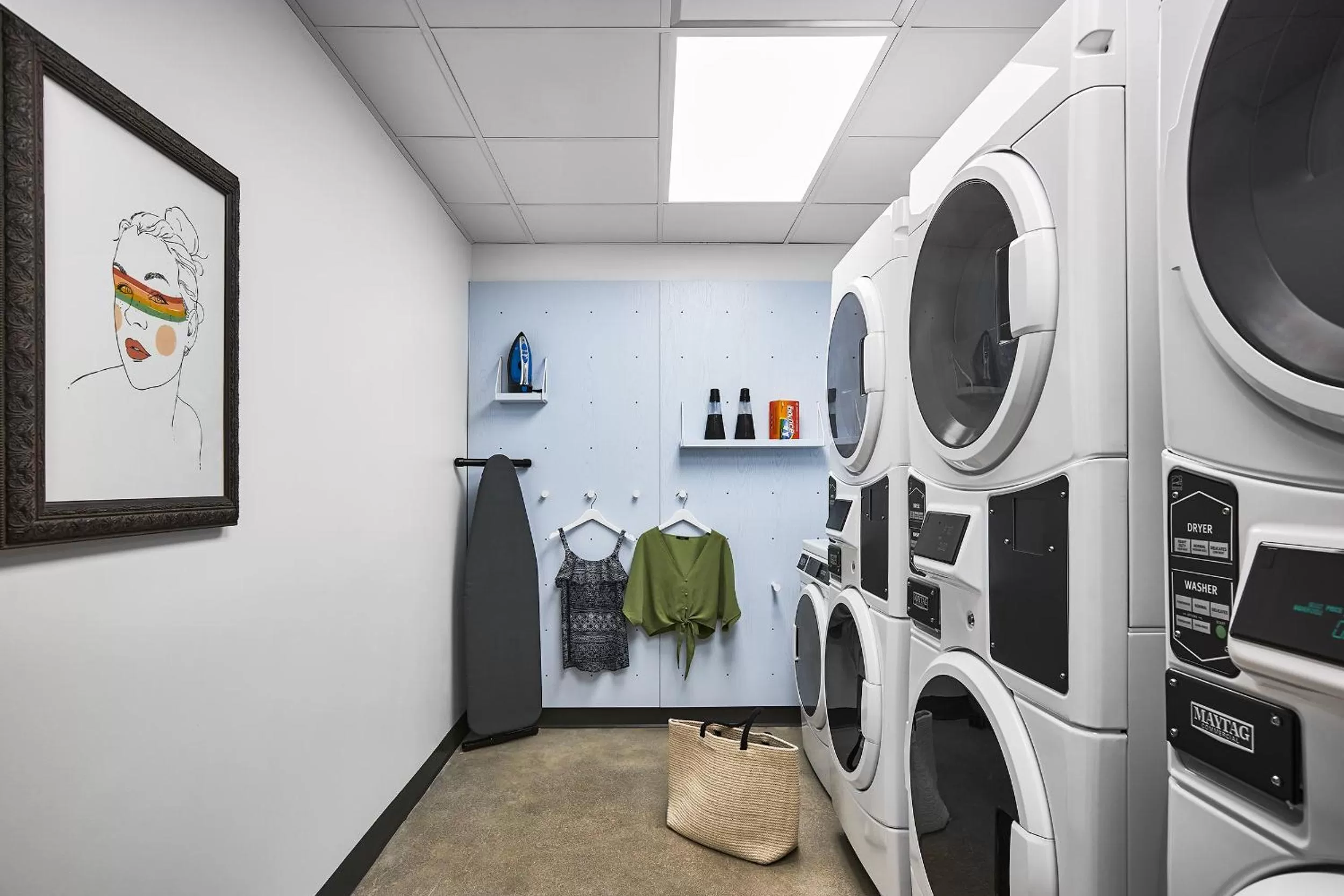 laundry in Catbird Hotel