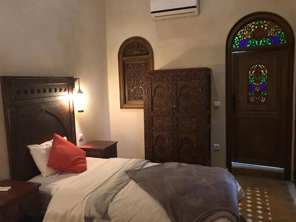 Photo of the whole room, Bed in Riad le petit ksar