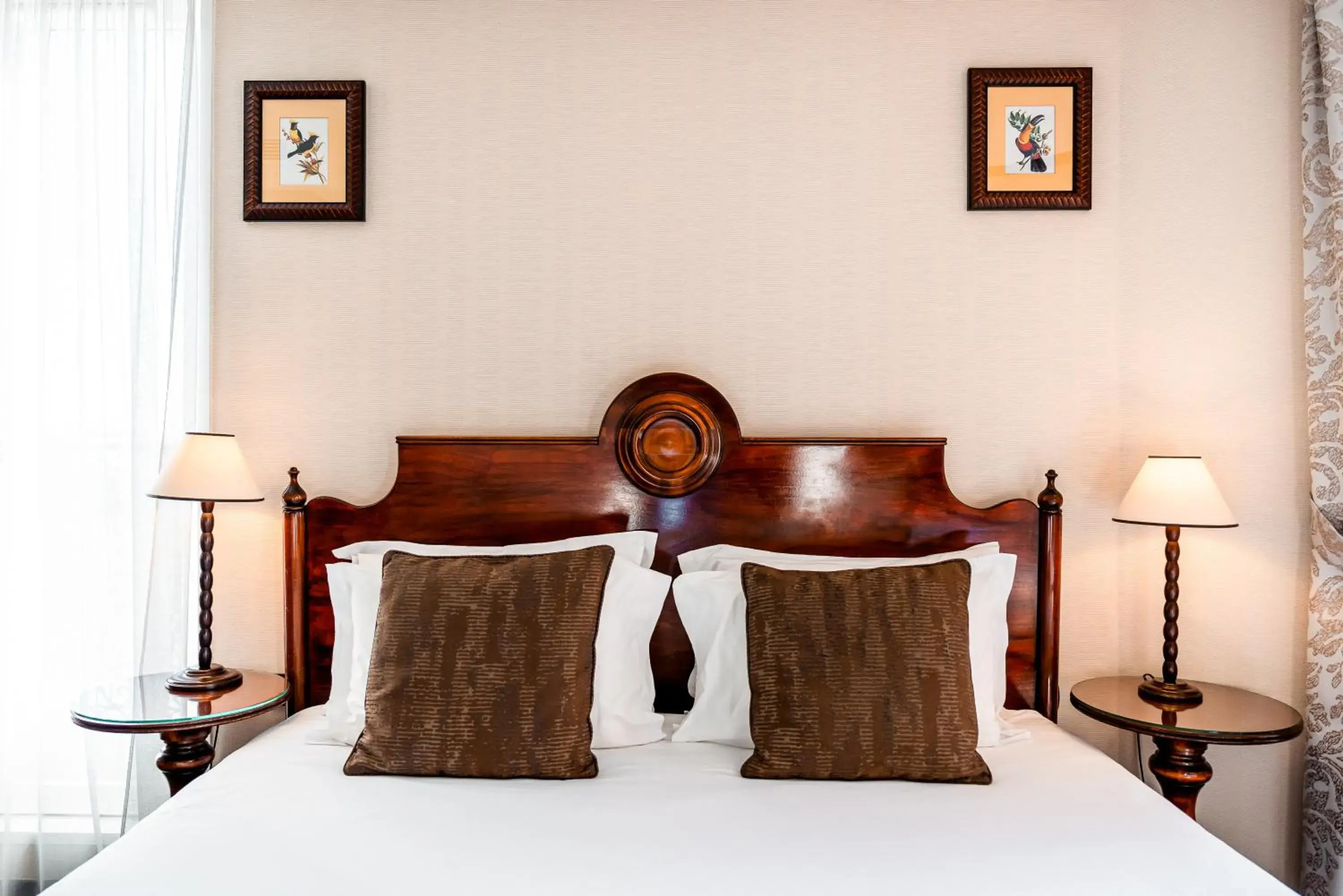 Bed in Villa Montparnasse