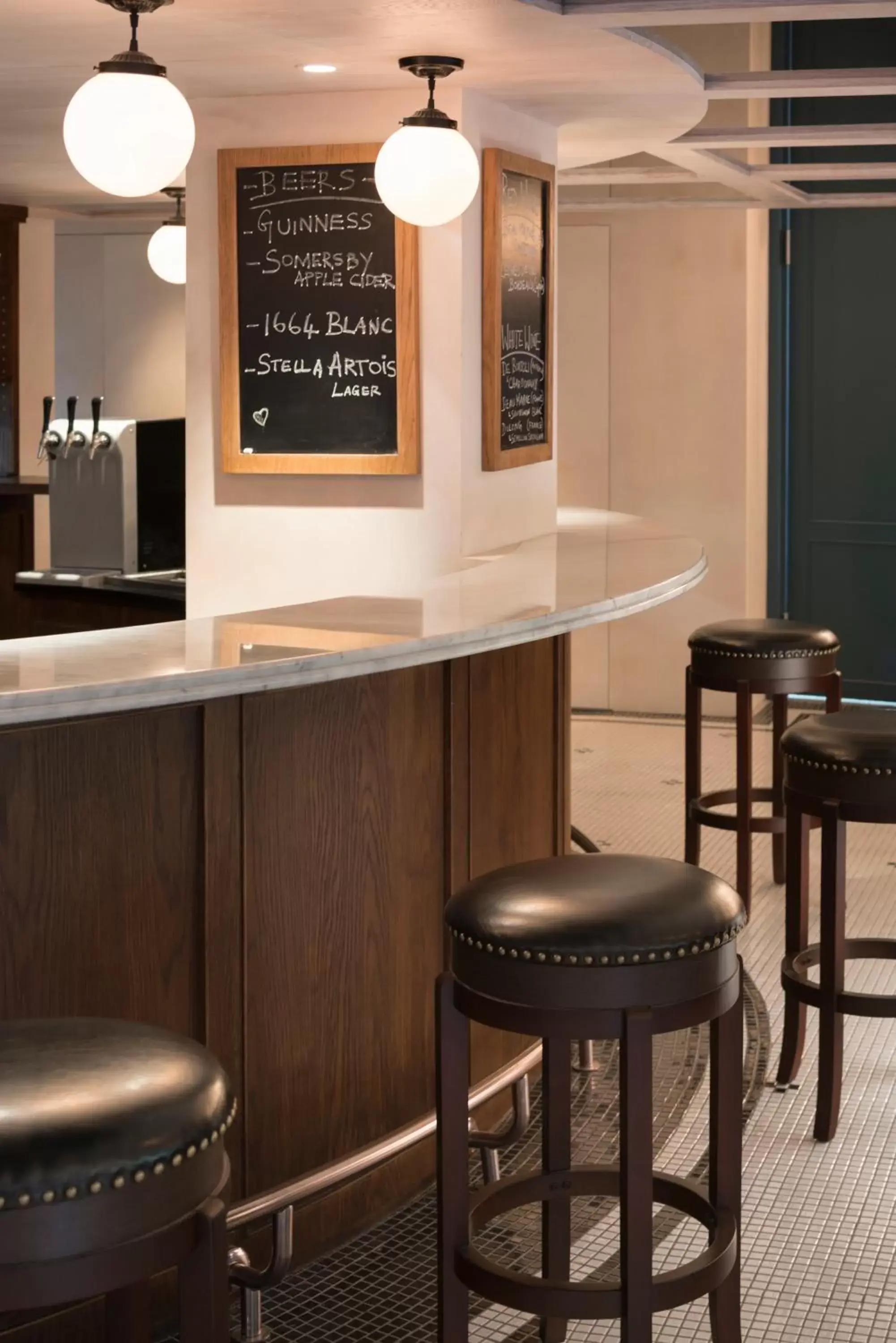 Restaurant/places to eat in Swiio Hotel Daan Restaurant/places to eat in Swiio Hotel Daan
