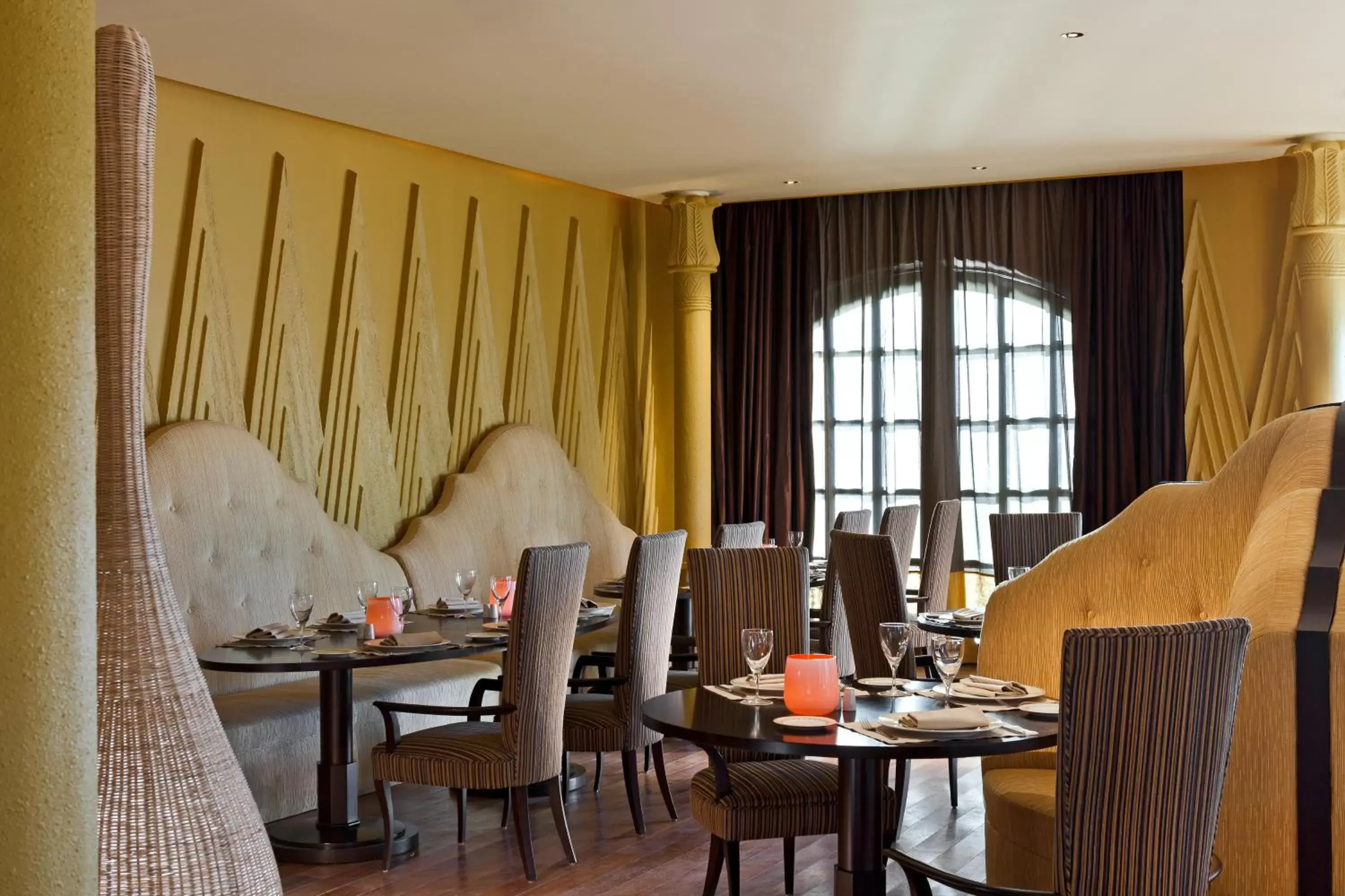 Restaurant/Places to Eat in Sofitel Legend Old Cataract