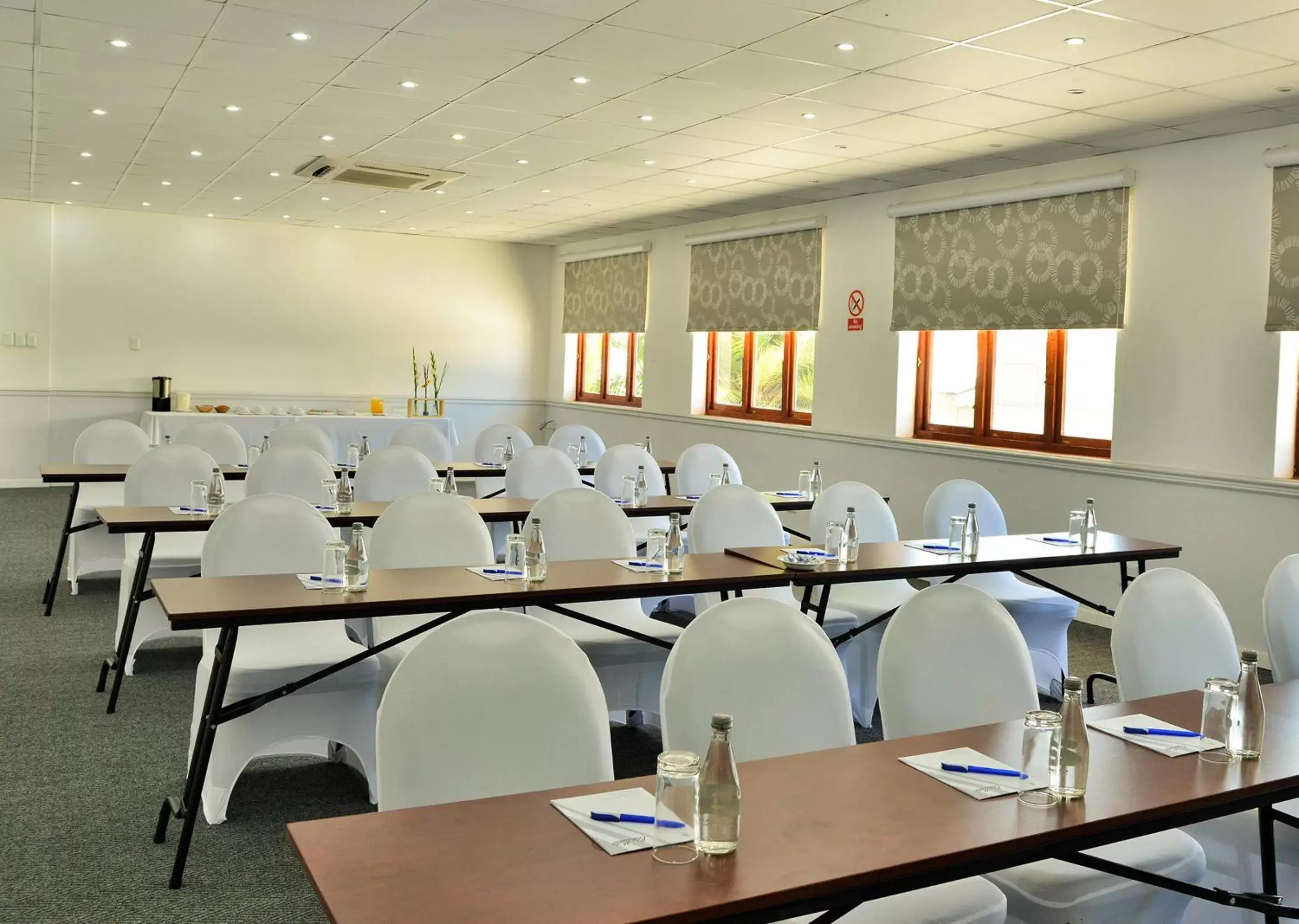 Banquet/Function facilities, Business Area/Conference Room in Blue Marlin Hotel by Dream Resorts