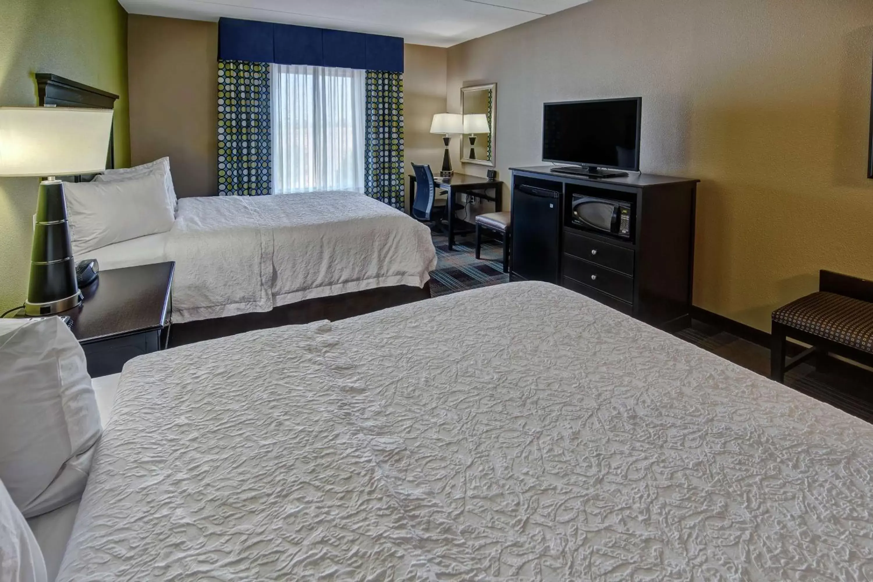 Bedroom, Bed in Hampton Inn & Suites Clarksville