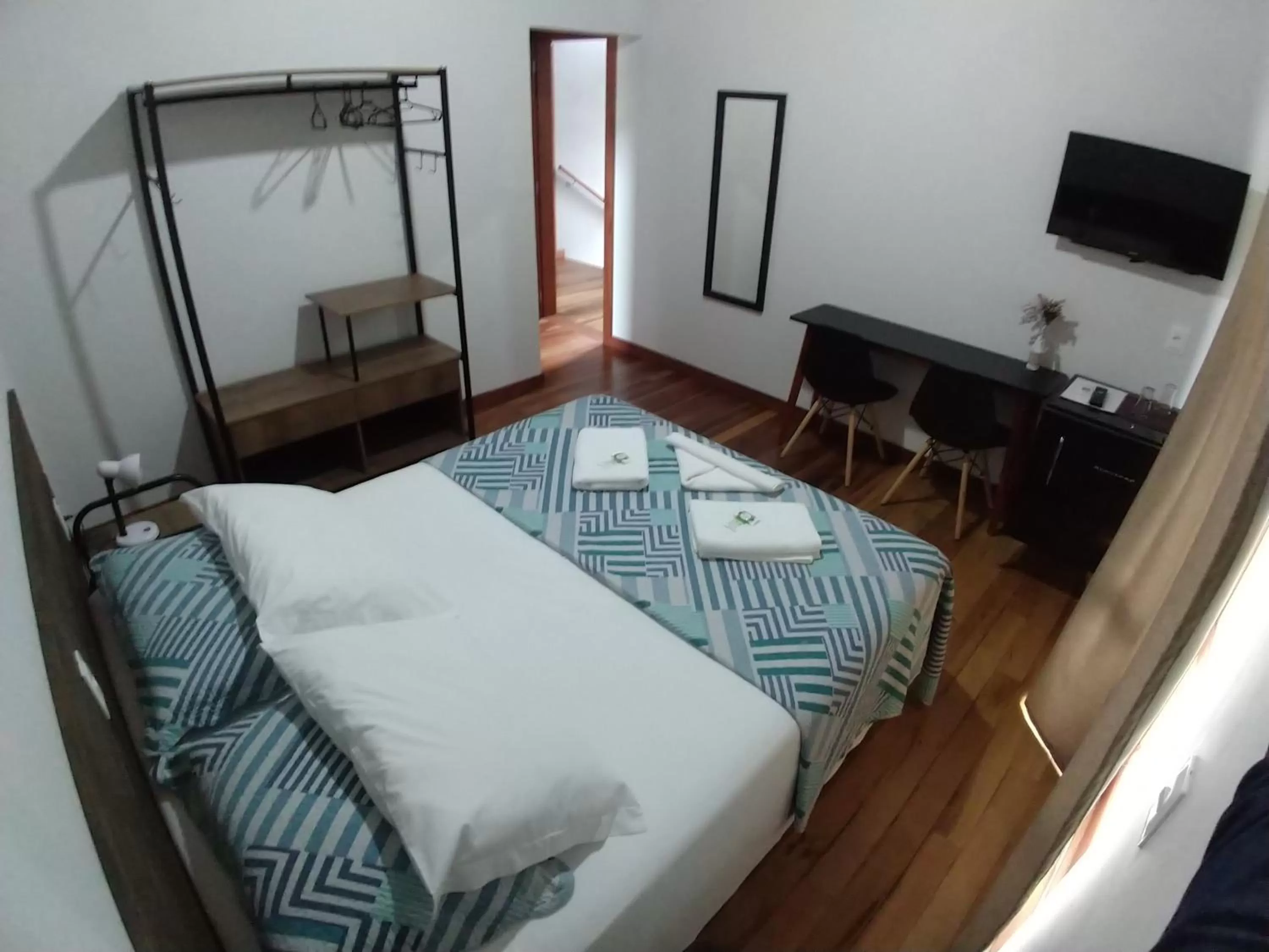 Photo of the whole room, Bed in Refúgio 755