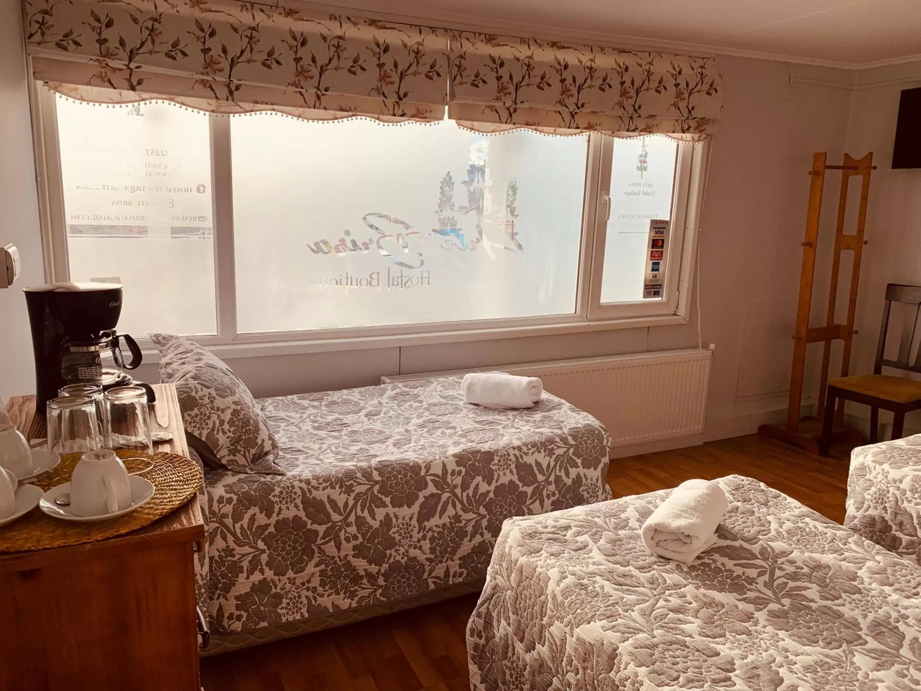 Triple Room with Private Bathroom in Arte Brisa Hostal Boutique Triple Room with Private Bathroom in Arte Brisa Hostal Boutique