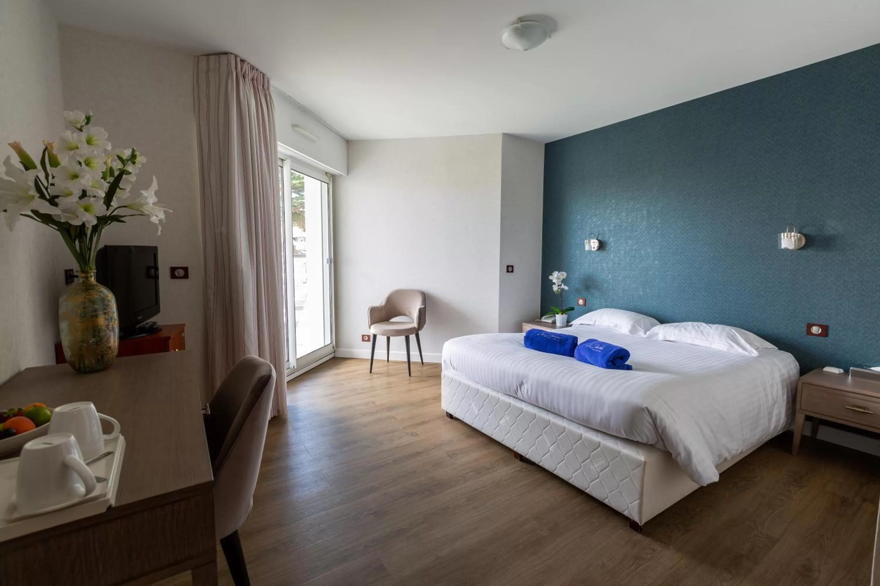 Bed in Le Diana Hôtel & Spa