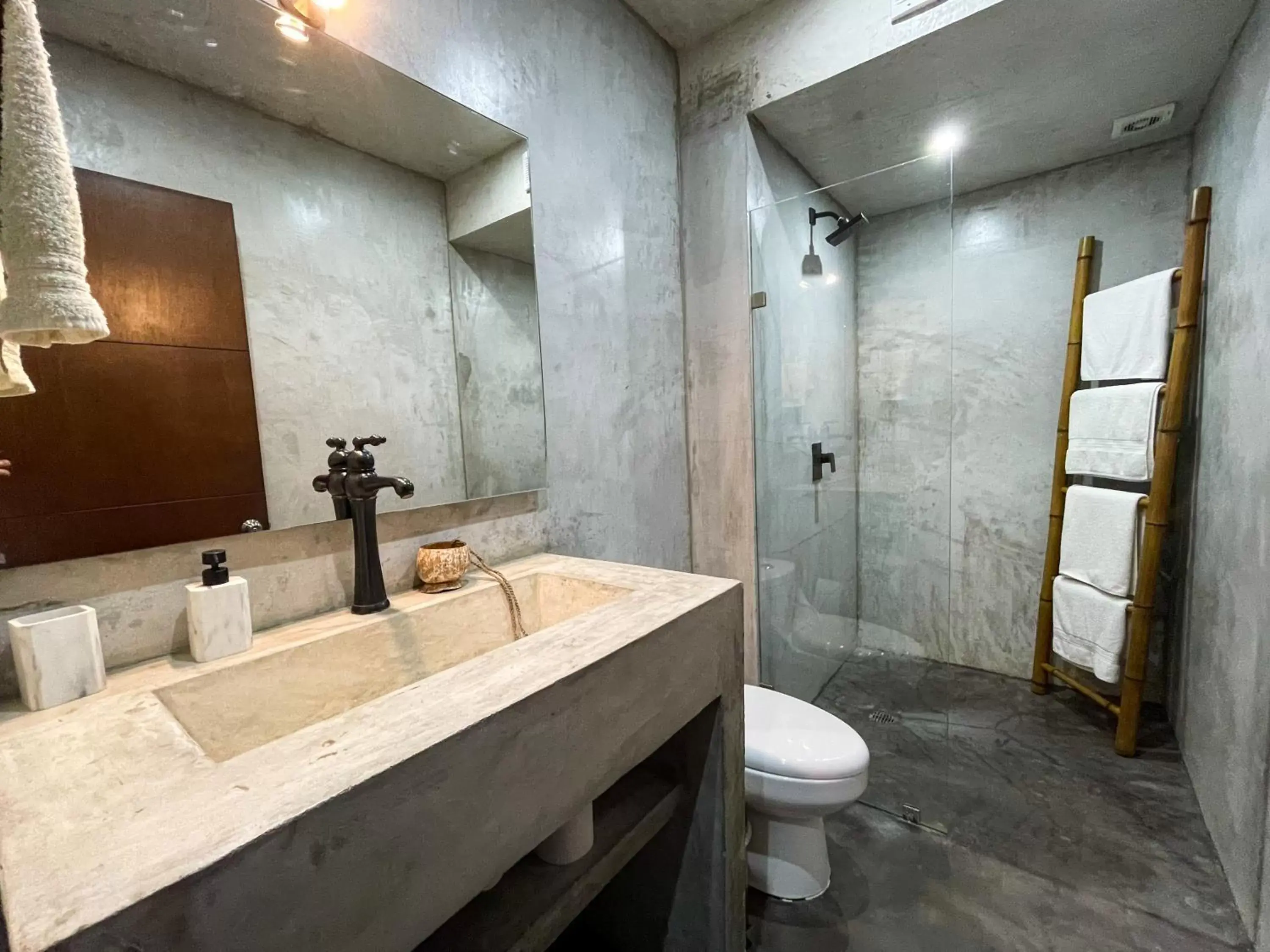 Bathroom in Apartment and Penthouse Blue Luxury Kukulkan Tulum