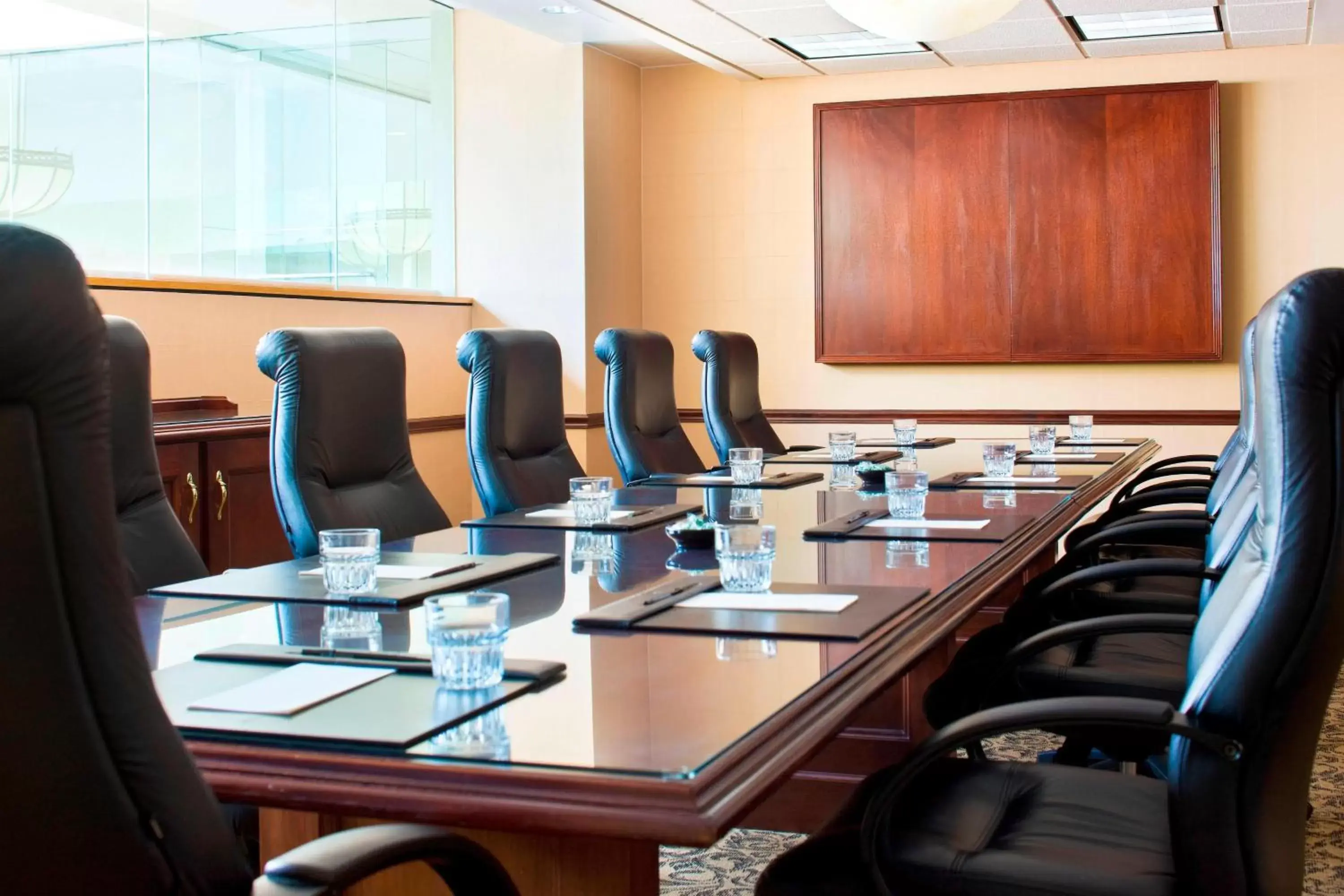 Meeting/conference room in Sheraton Hartford Hotel at Bradley Airport