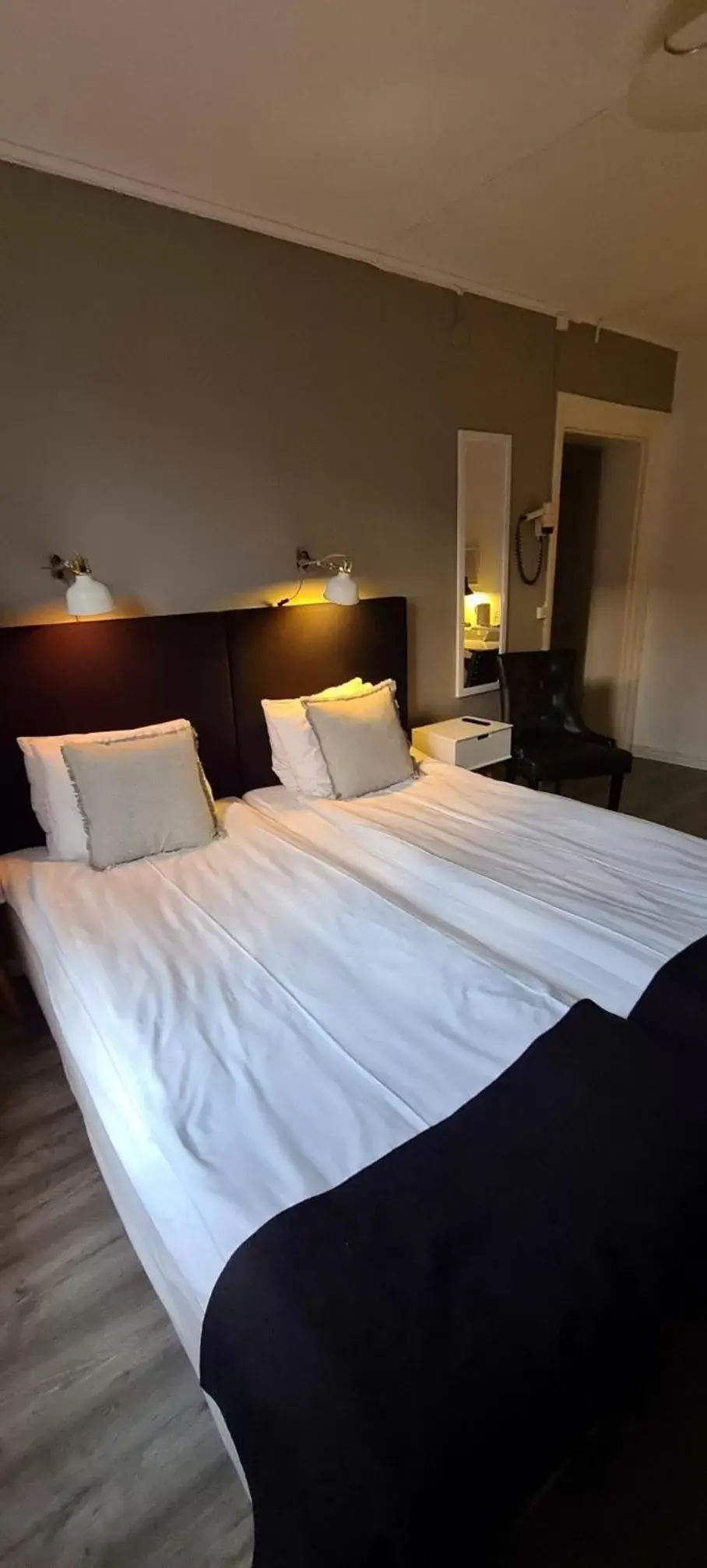 Bed in Arboga Stadshotell