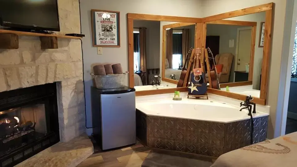 Bathroom in Full Moon Inn