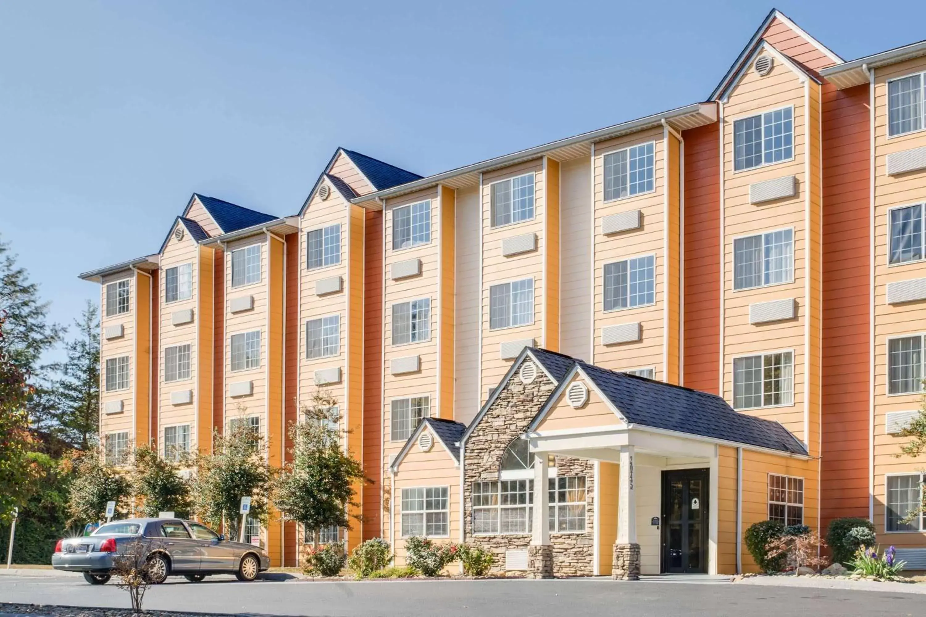 Property Building in Microtel Inn & Suites by Wyndham Pigeon Forge