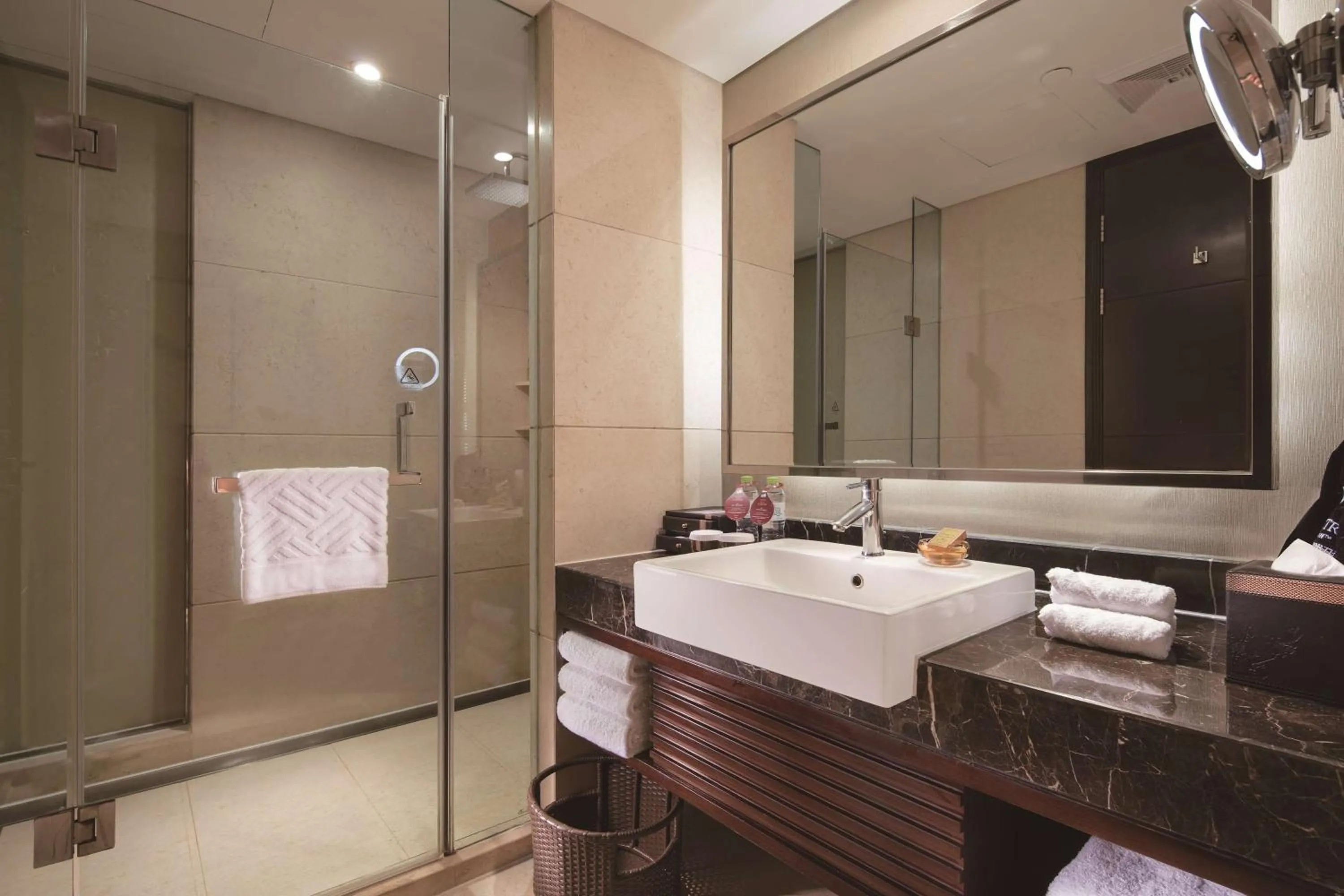 Bathroom in DoubleTree by Hilton Chongqing - Guanyinqiao railway station