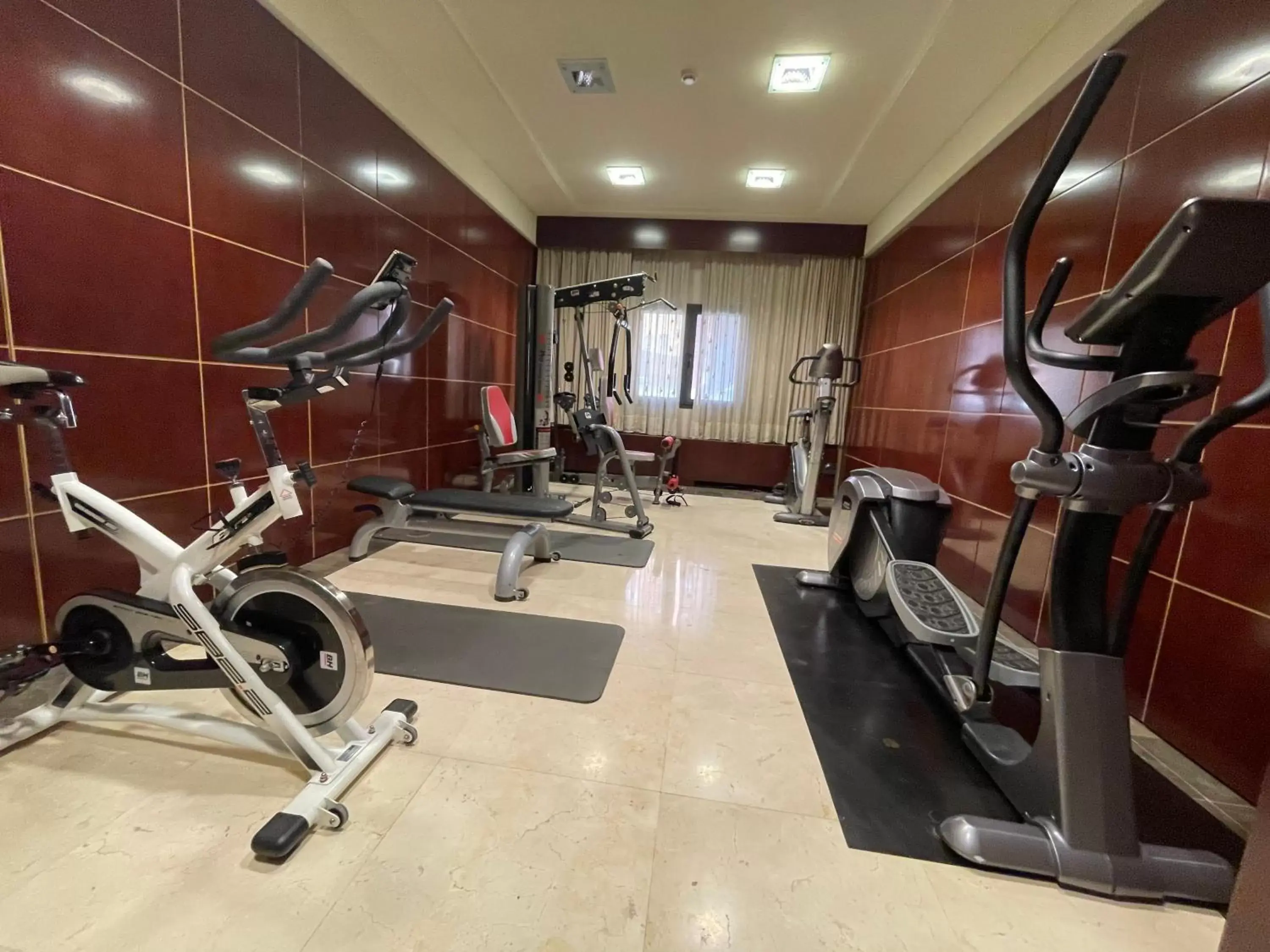 Fitness centre/facilities, Fitness Center/Facilities in Hotel Badajoz Center