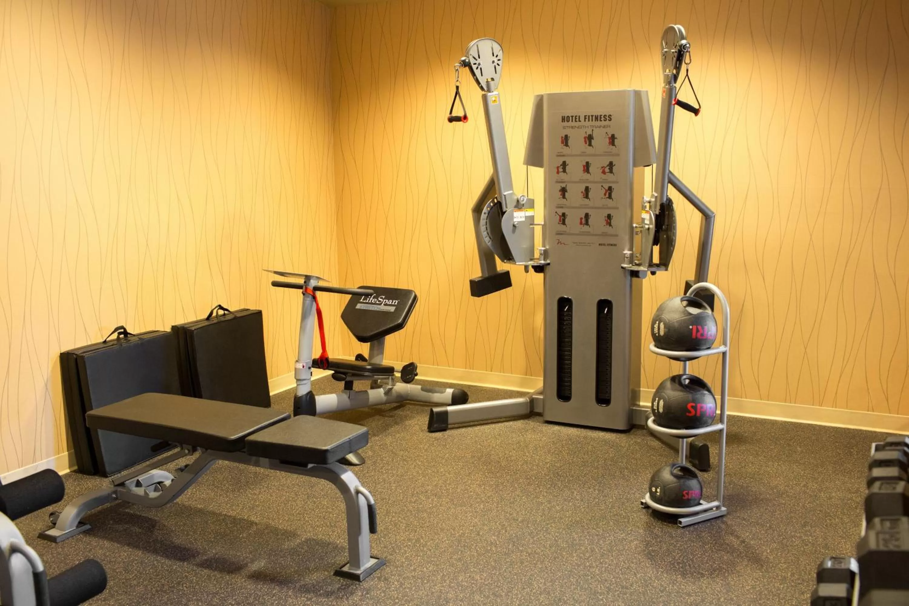 Fitness centre/facilities in Little Missouri Inn & Suites New Town