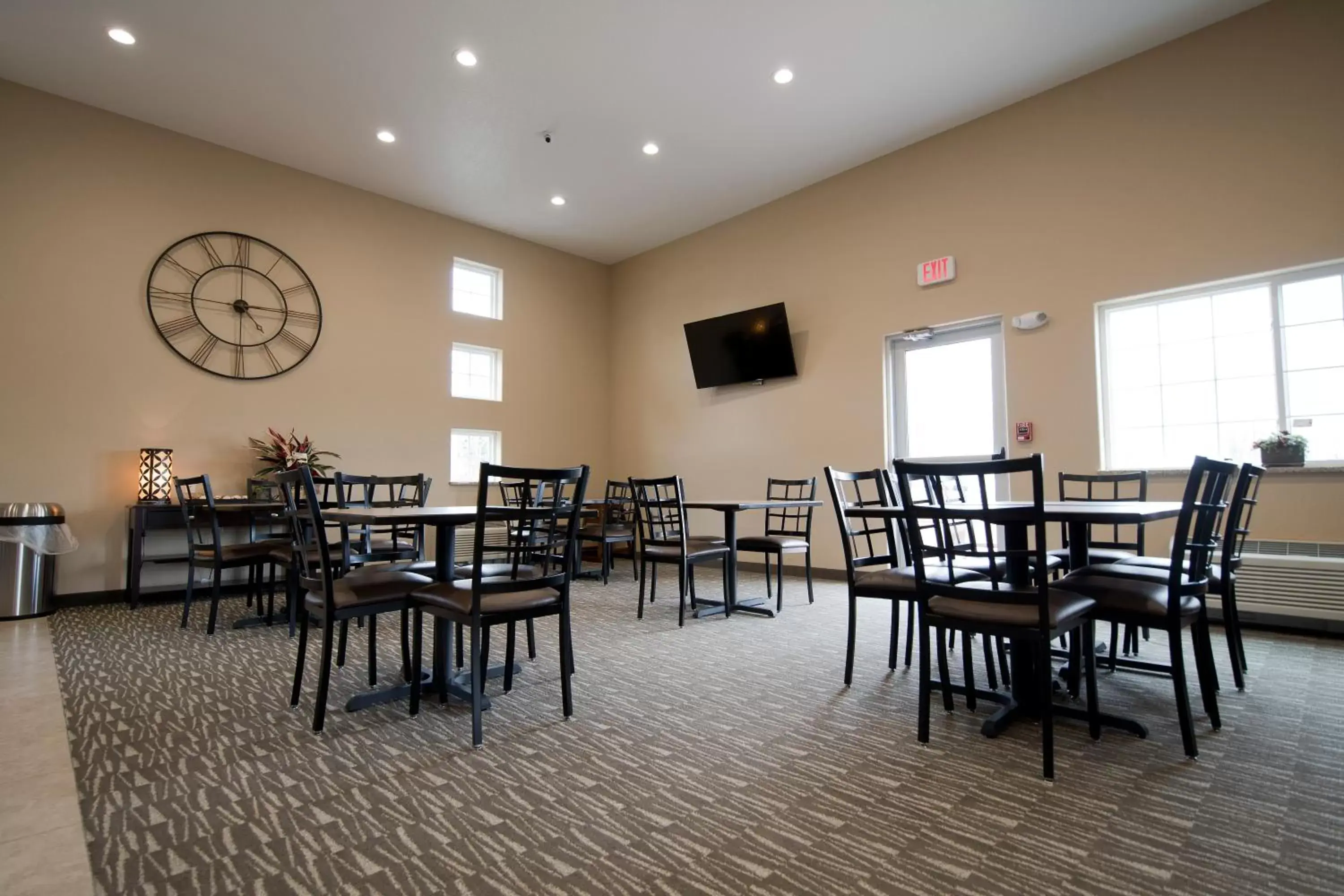 Restaurant/Places to Eat in Cornerstone Inn & Suites Oelwein