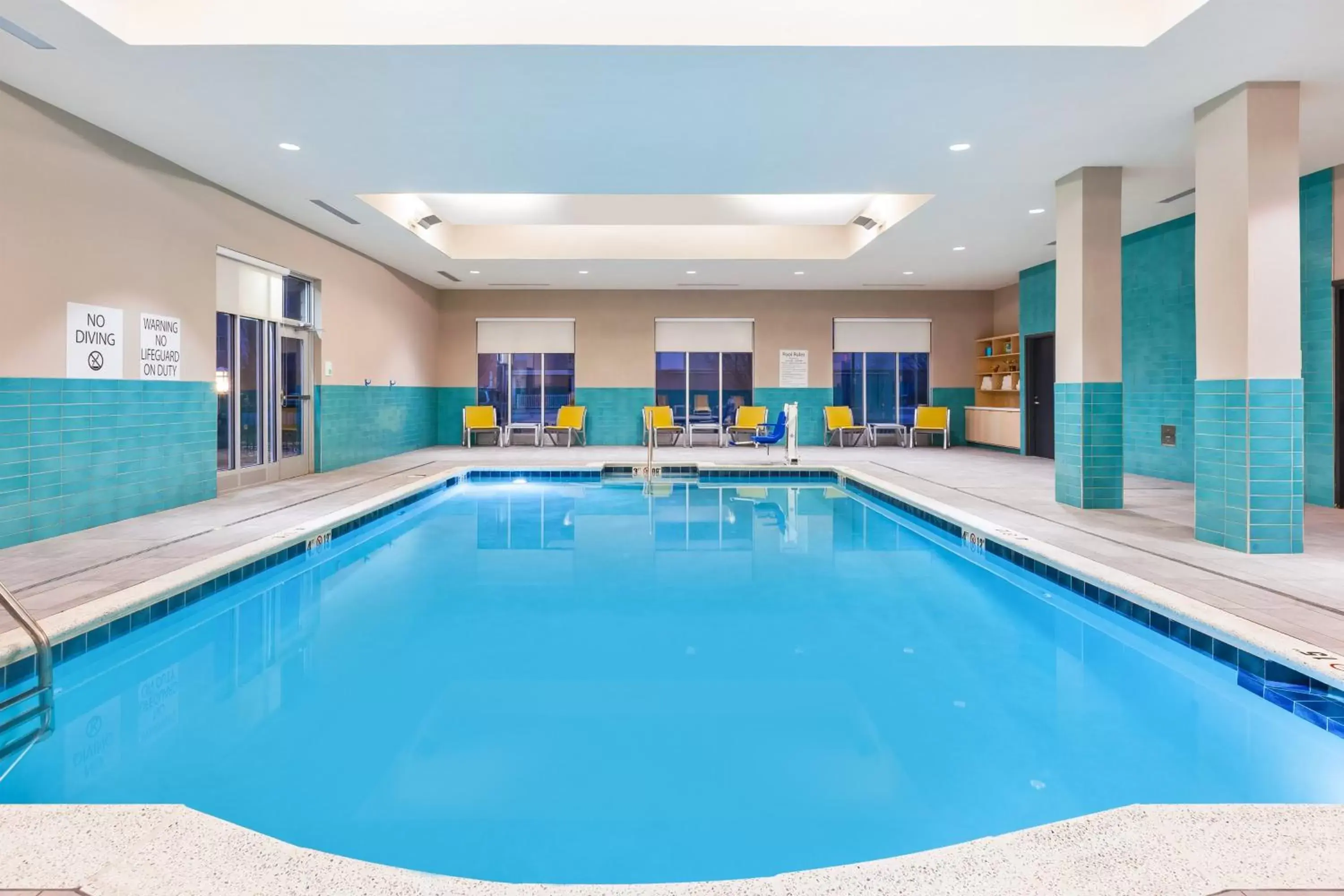 Swimming Pool in Holiday Inn & Suites - Toledo Southwest - Perrysburg, an IHG Hotel