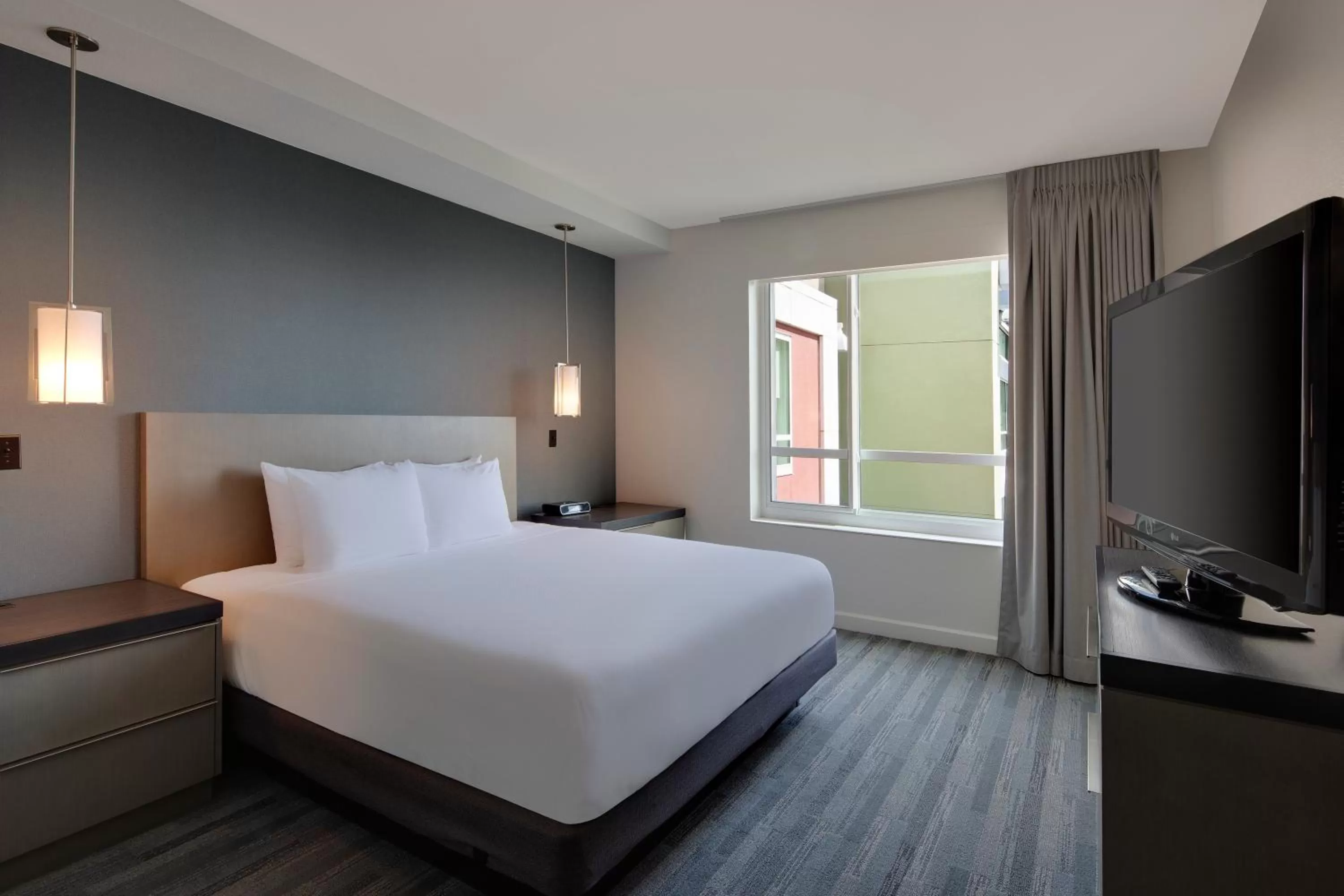 Bathroom, Bed in Hyatt House San Jose-Silicon Valley