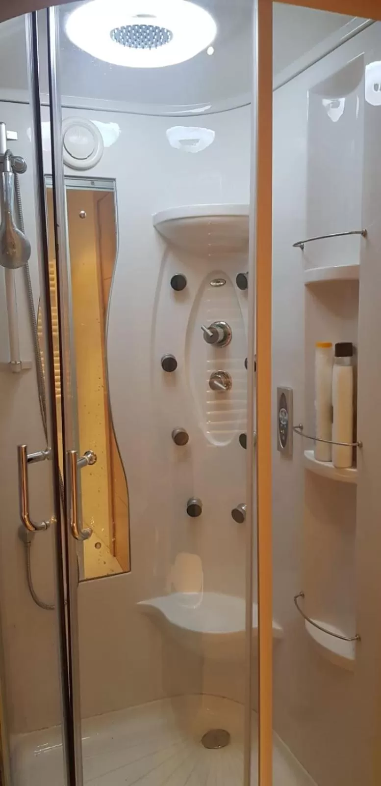 Bathroom in Rooms San Marcos