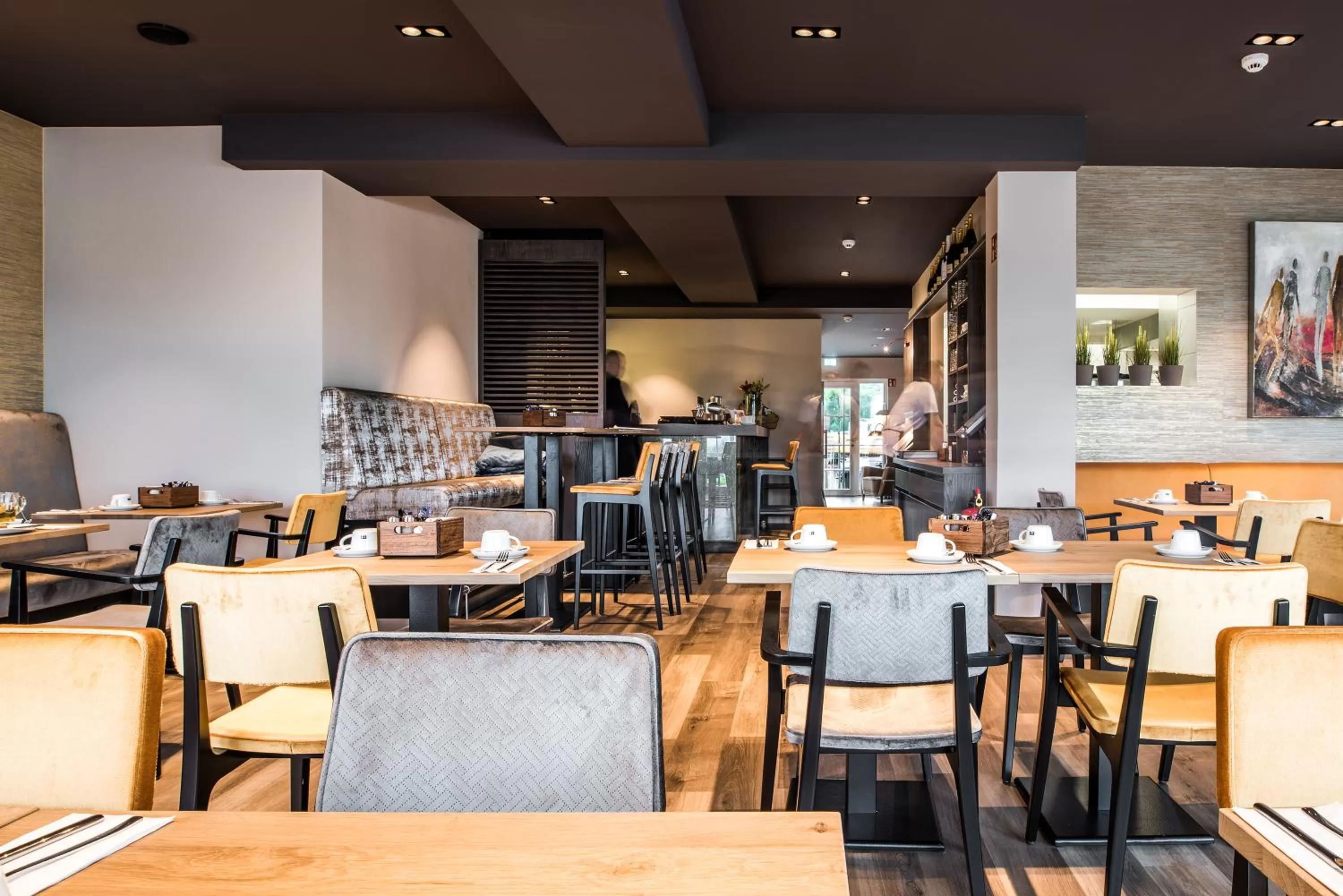 Restaurant/places to eat in Strandhotel Luv