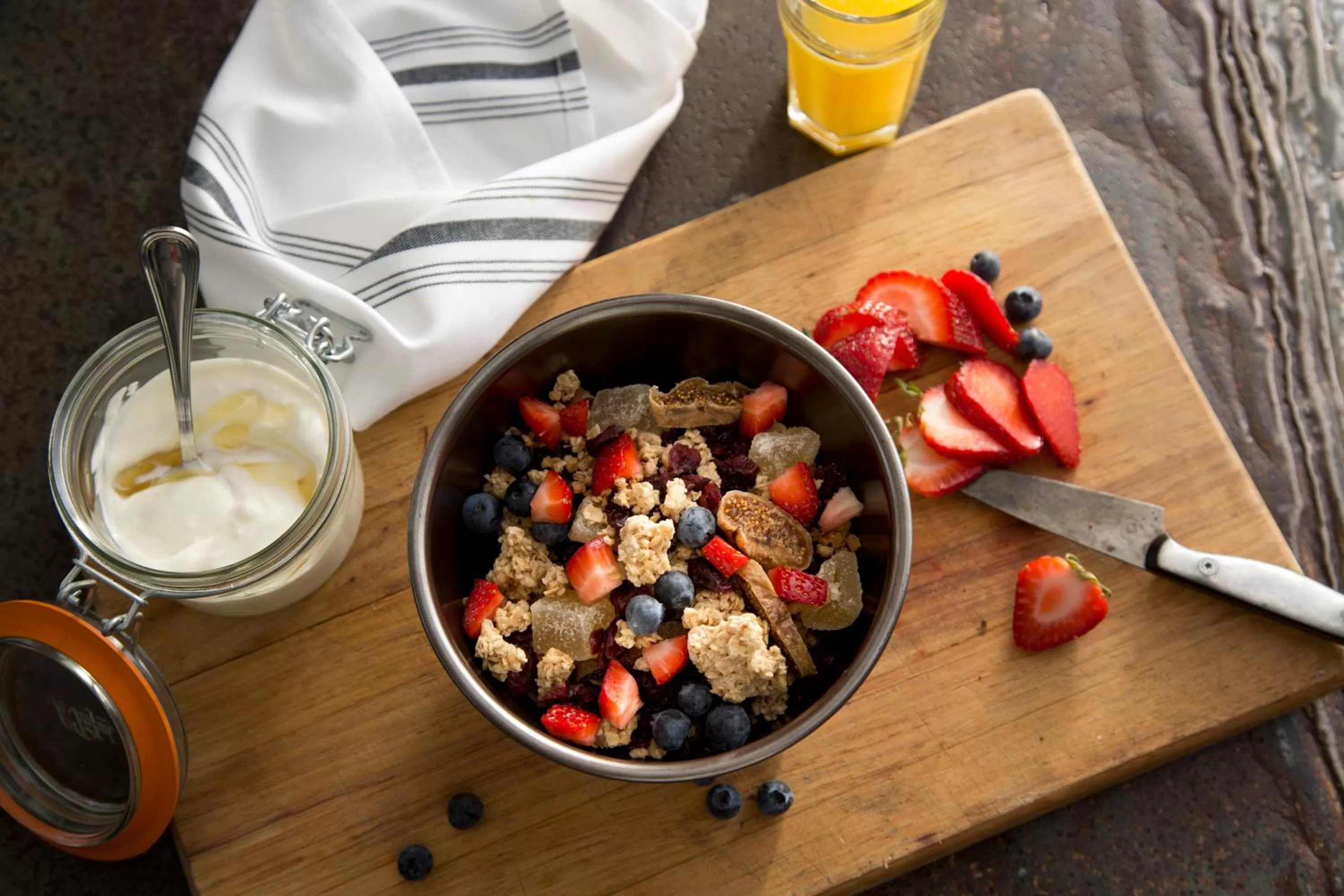 Restaurant/places to eat in Kimpton Brice Hotel by IHG