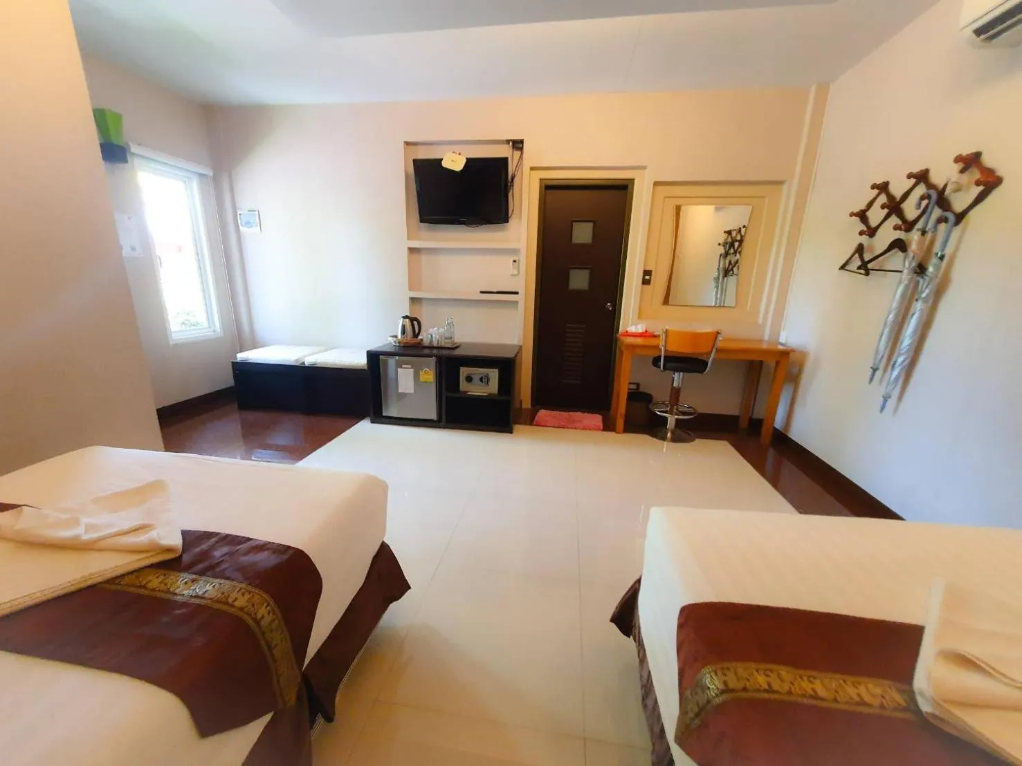 Bedroom, Bed in Dreampark resort