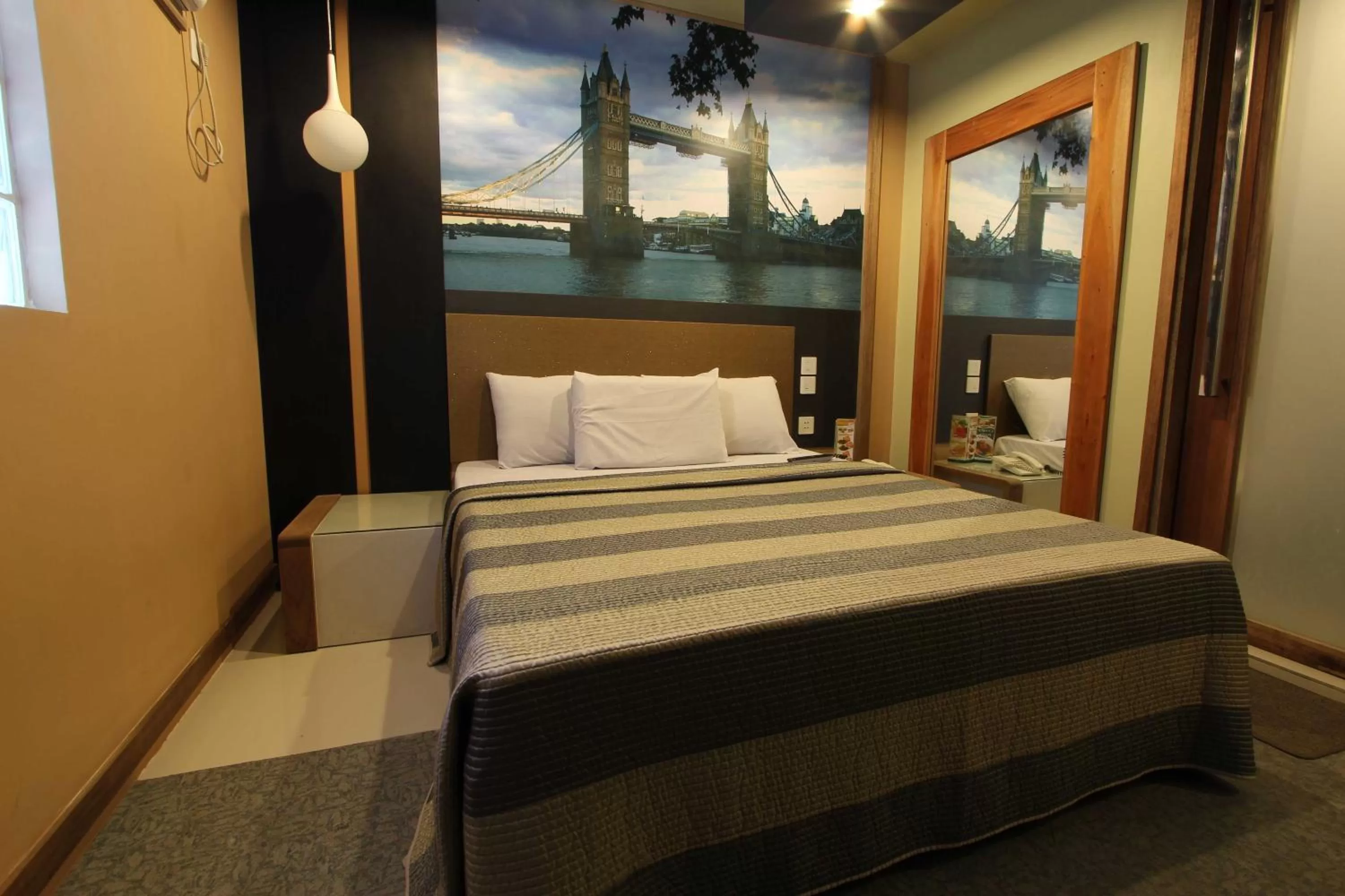 Photo of the whole room in Eurotel North EDSA