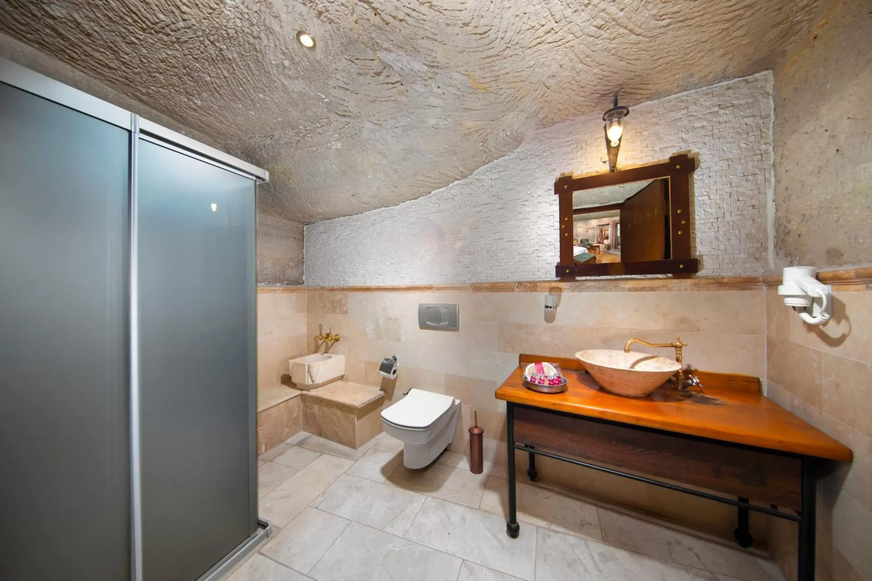 Bathroom in Terra Cave Hotel