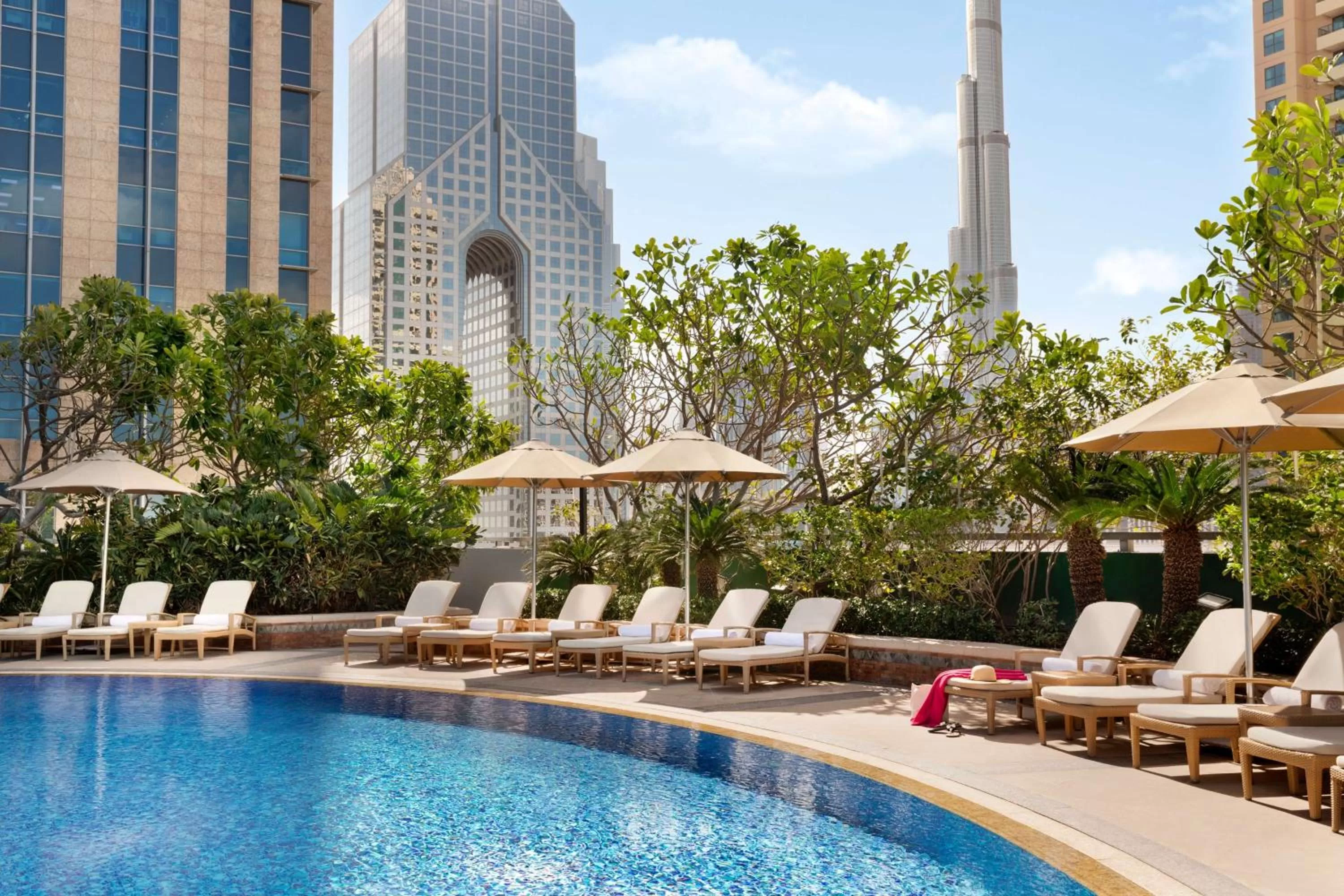 Pool view in Shangri-La Dubai