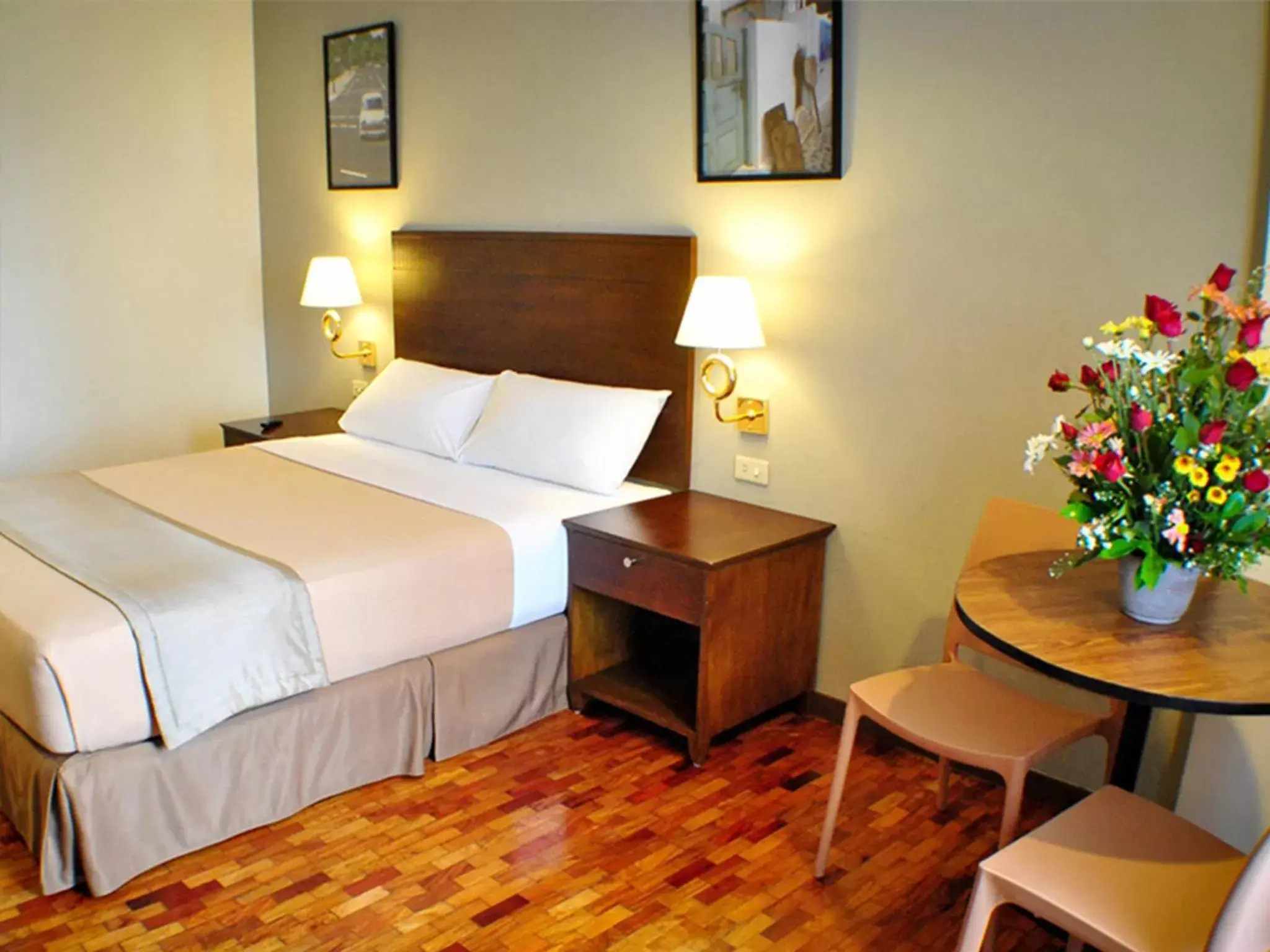 Photo of the whole room, Bed in Fersal Hotel Kalayaan, Quezon City