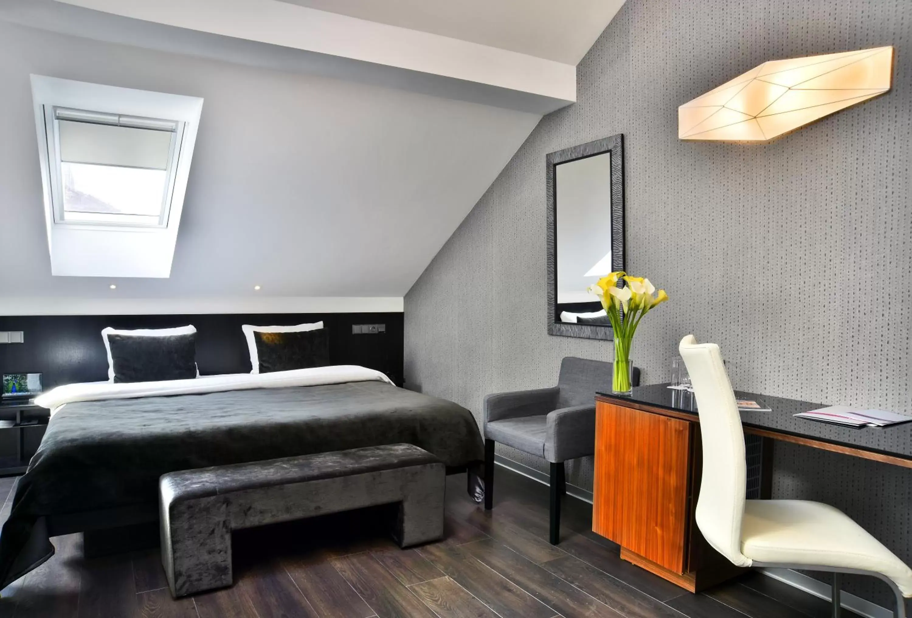 Summer, Bed in Ametyst Hotel Praha