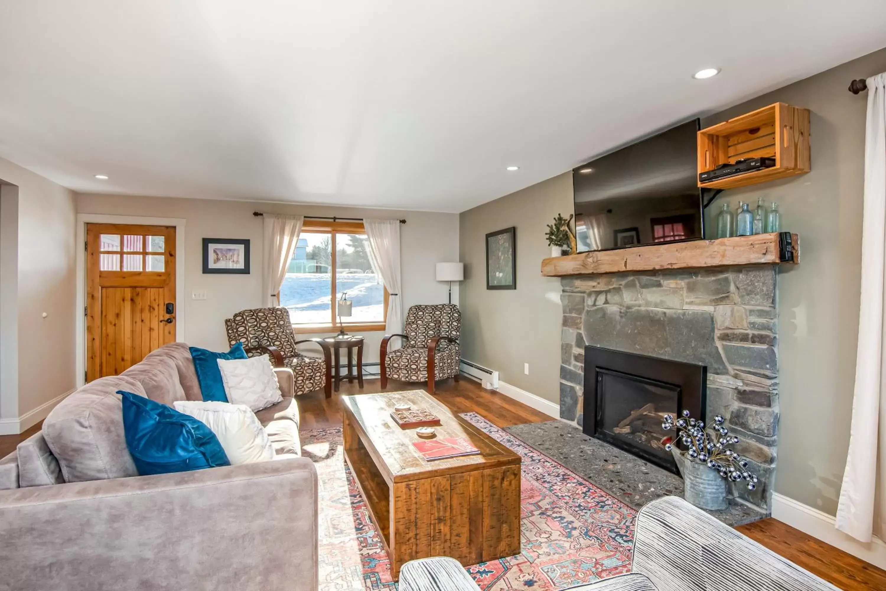 Living room, Seating Area in Lakeshore Vermont