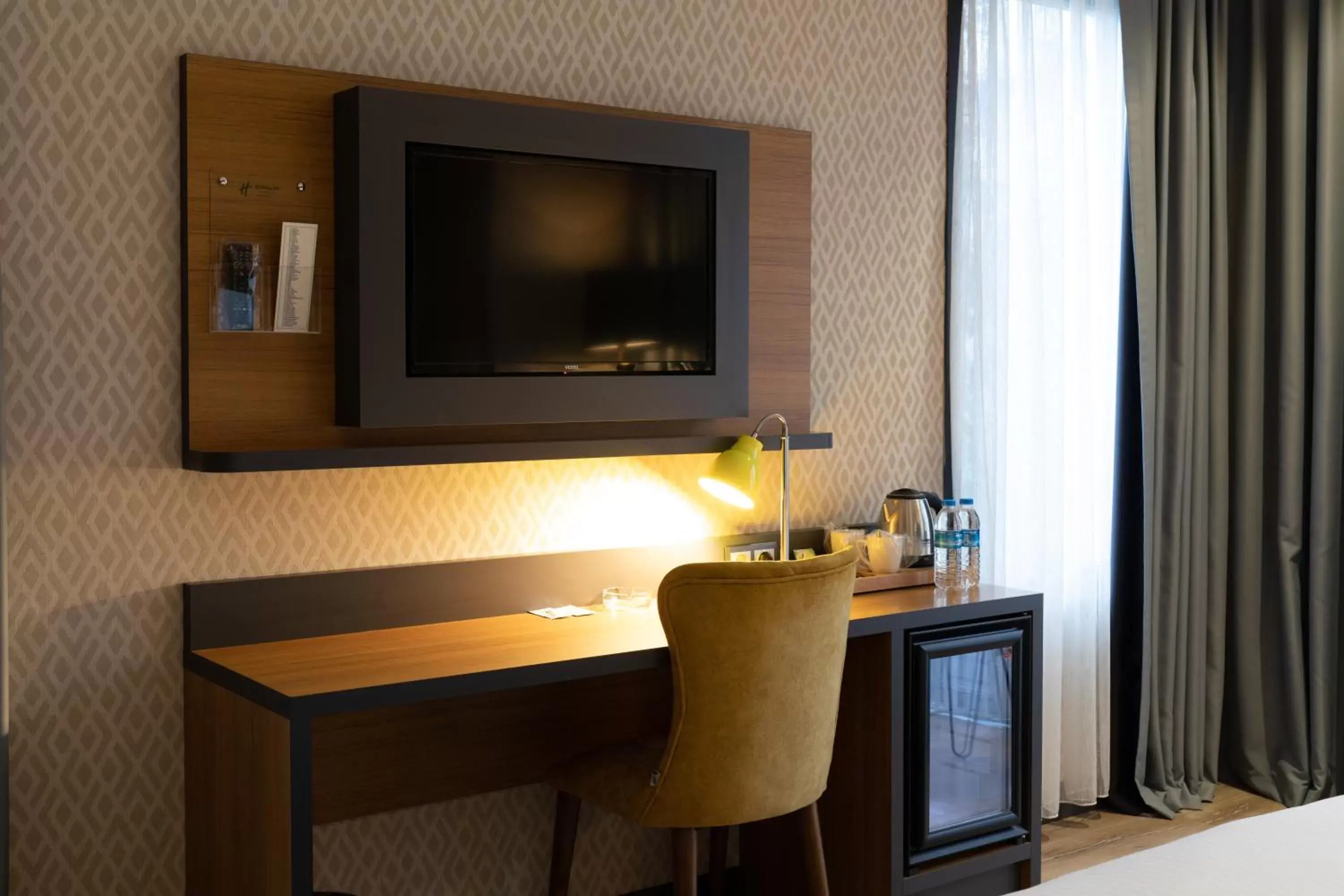 Seating area, TV/Entertainment Center in Holiday Inn - Trabzon-East, an IHG Hotel