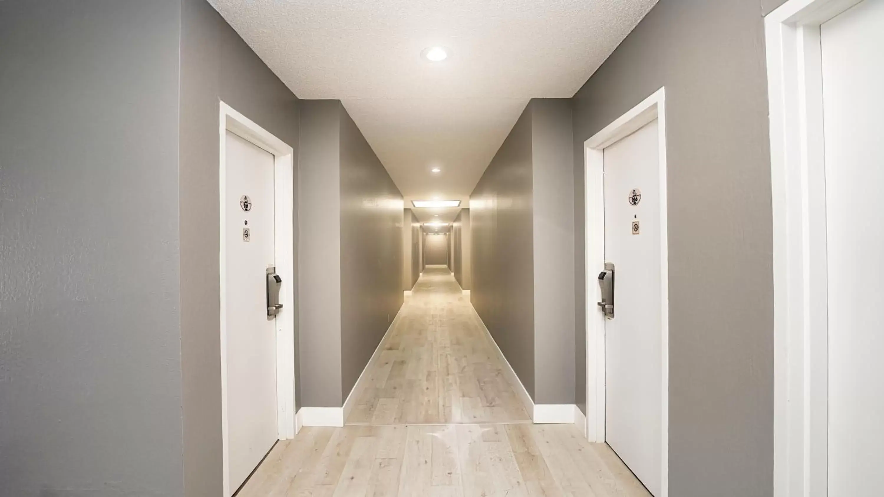 Property building in SeaSide Inn & Suites Property building in SeaSide Inn & Suites