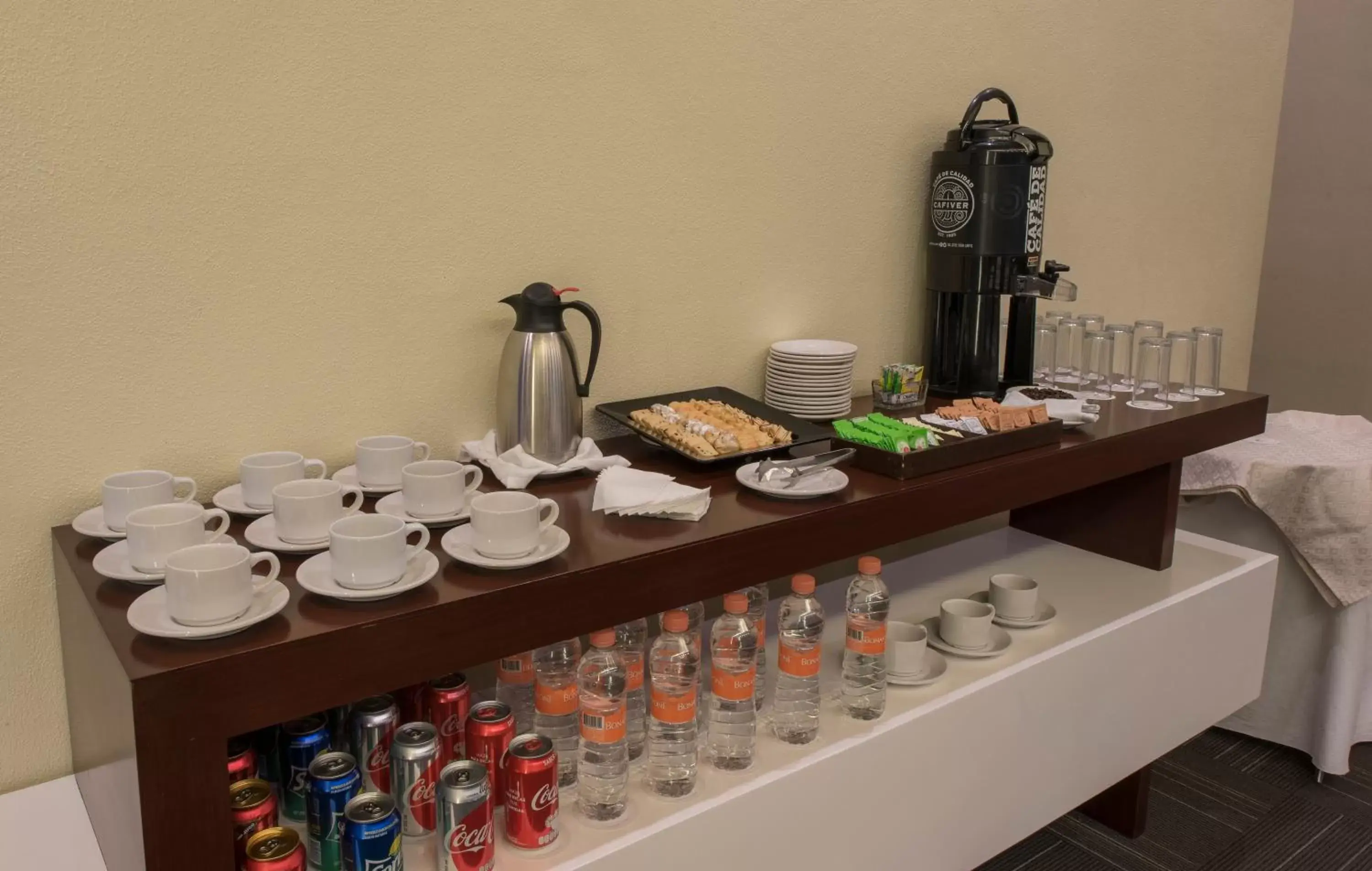 Coffee/tea facilities in Victoria Ejecutivo