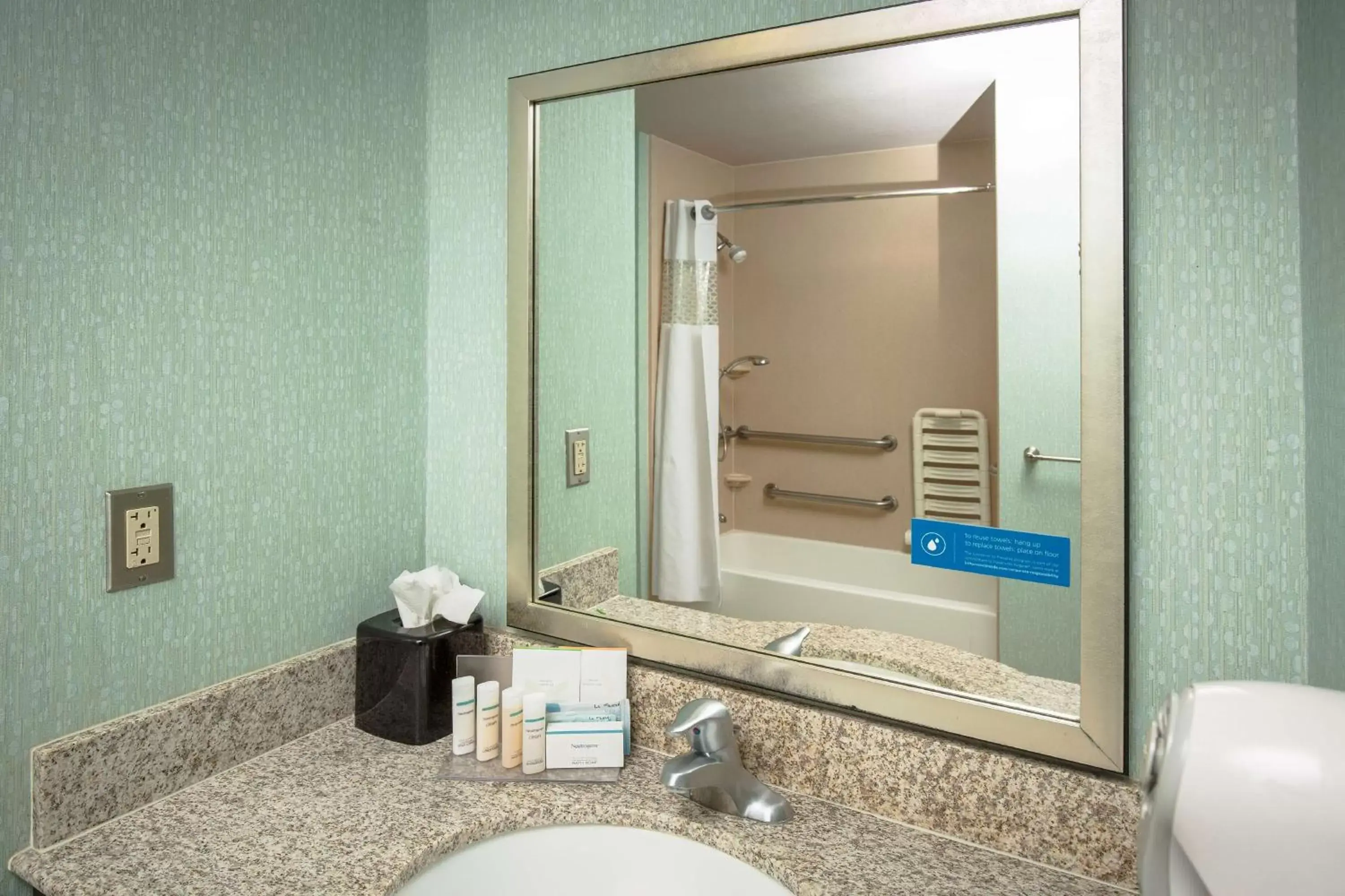 Bathroom in Hampton Inn & Suites Suisun City Waterfront