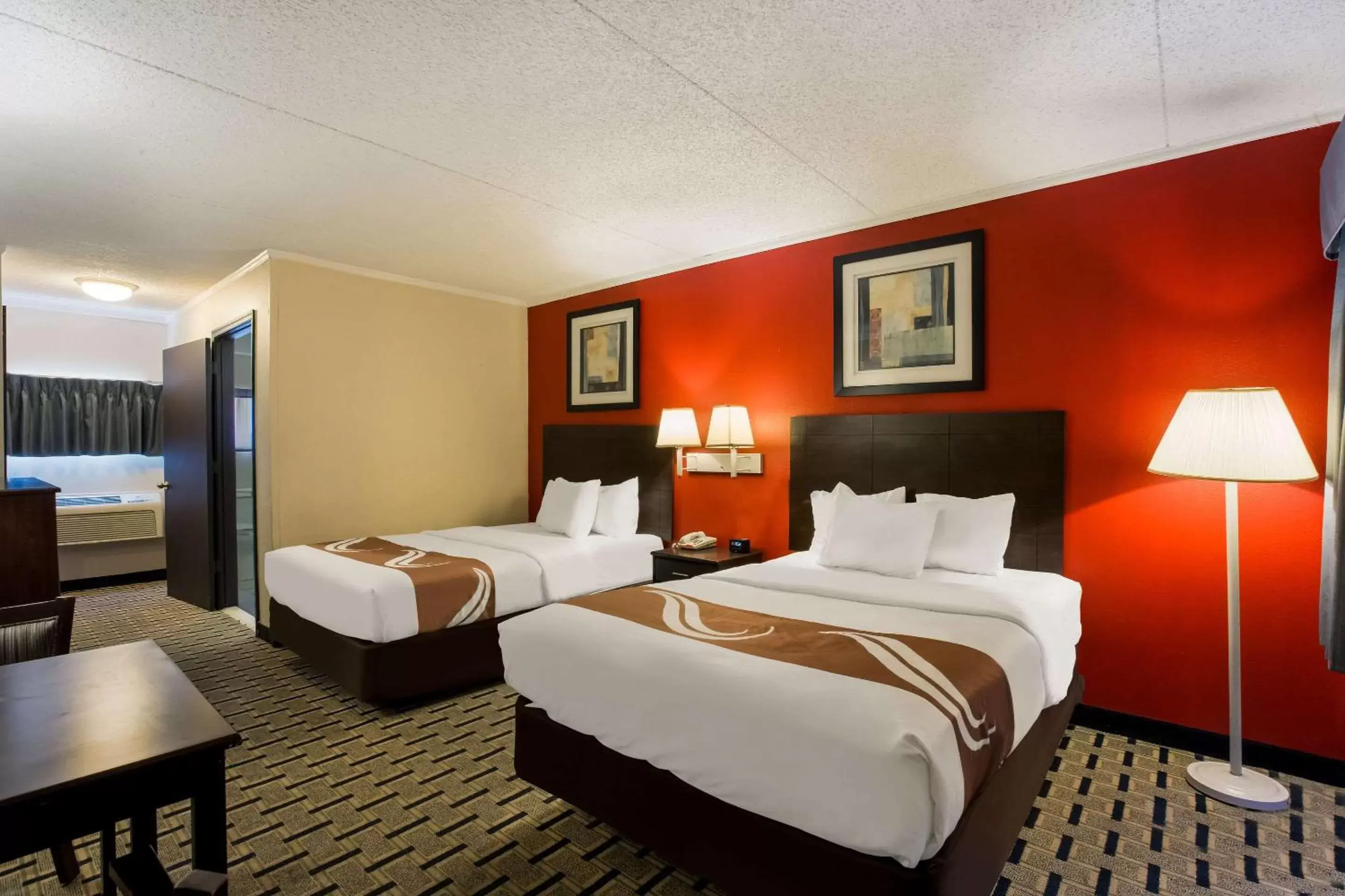 Bedroom, Bed in Quality Inn & Suites Millville – Vineland