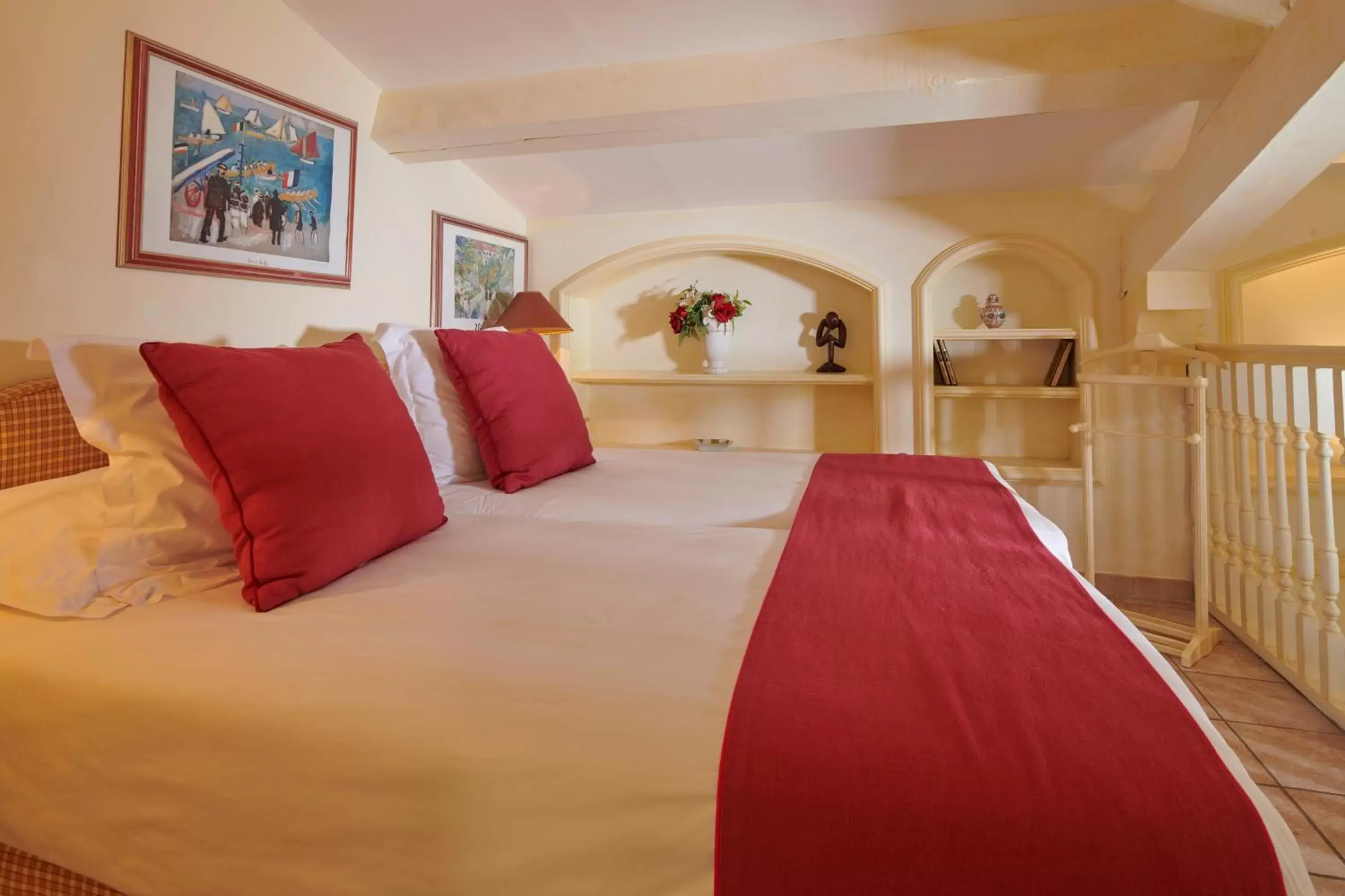 Bedroom in Hôtel La Grande Bastide